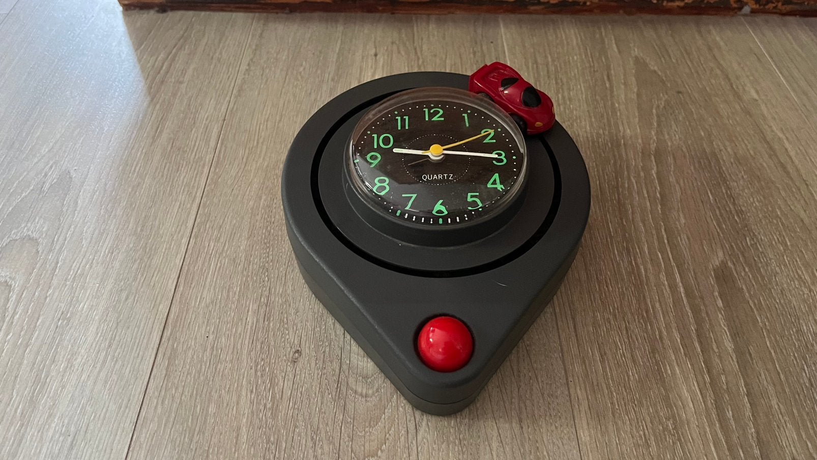Vintage Geanimeerde Raceauto Wekker (Jaren '90) – Werkend!, Ophalen of Verzenden