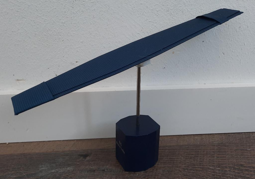 Blauwe Grand Seiko Kantelende Horloge Display Houder / Stand, Ophalen of Verzenden, Zo goed als nieuw