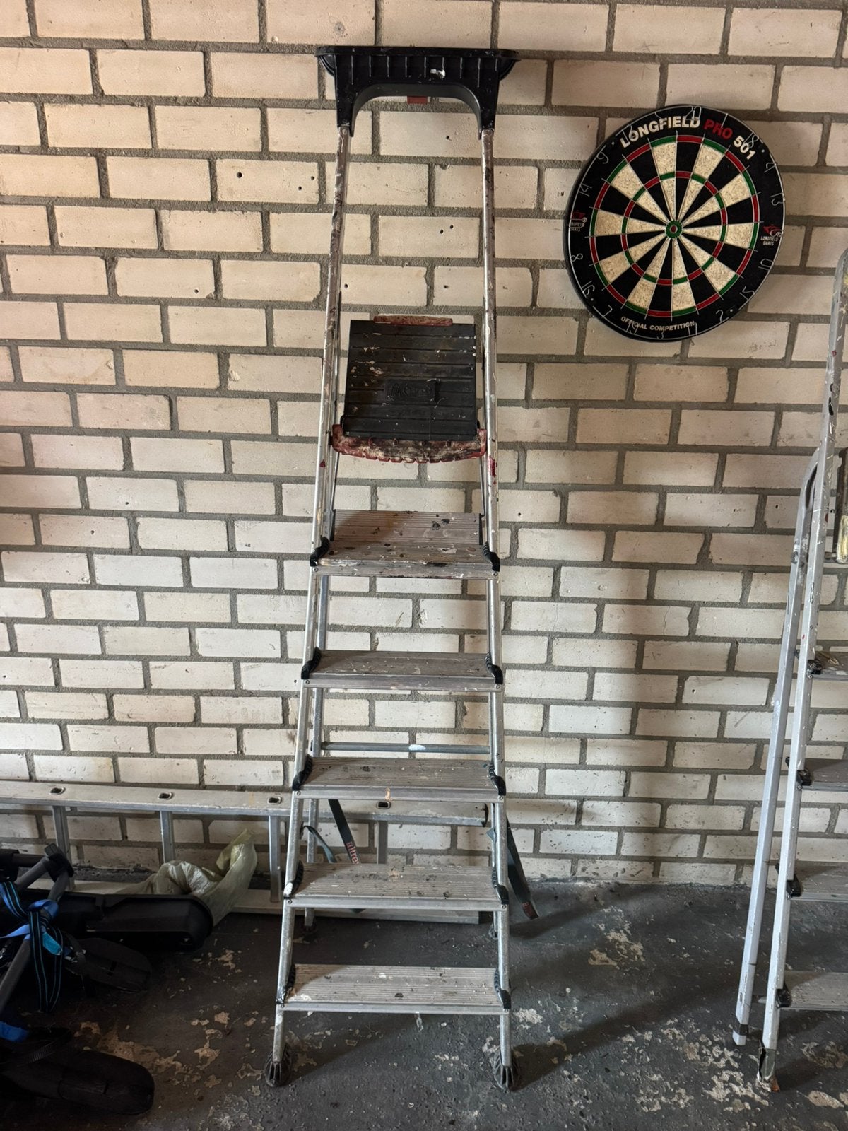 2x Ladder, Doe-het-zelf en Verbouw, Ladders en Trappen, Ophalen, Gebruikt