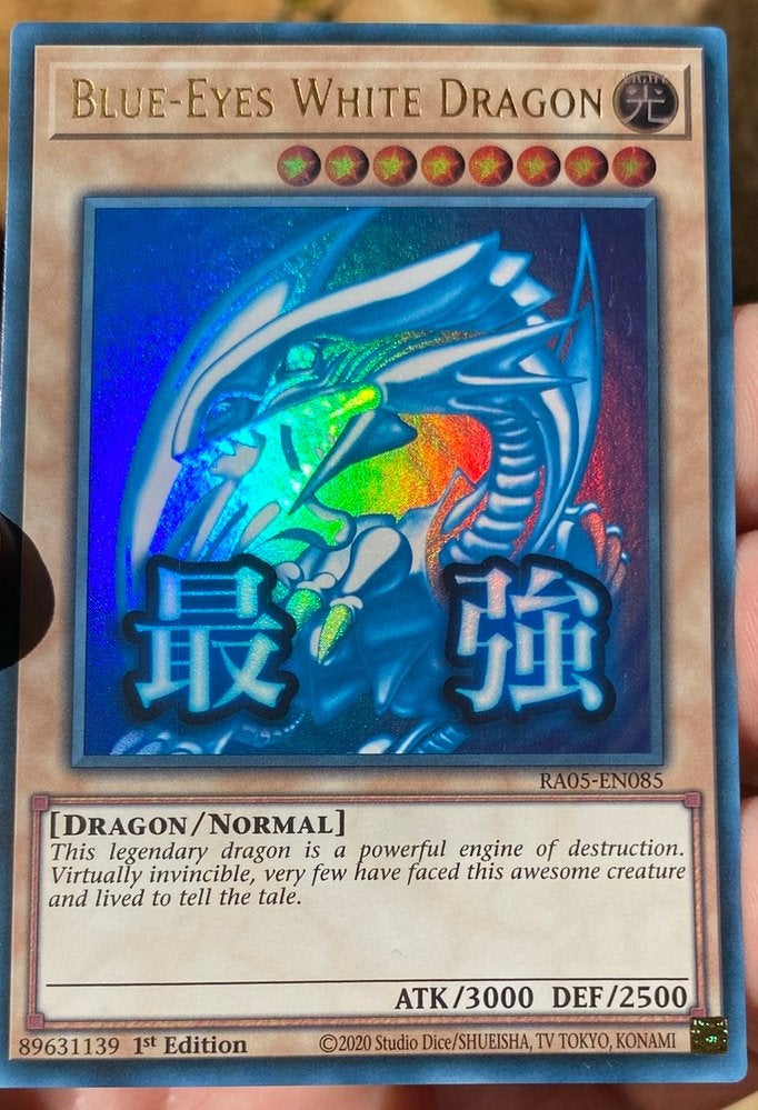 Yu-Gi-Oh! Stamped Blue-Eyes White Dragon RA05 1st !, Hobby en Vrije tijd, Verzamelkaartspellen | Yu-gi-Oh!, Ophalen of Verzenden