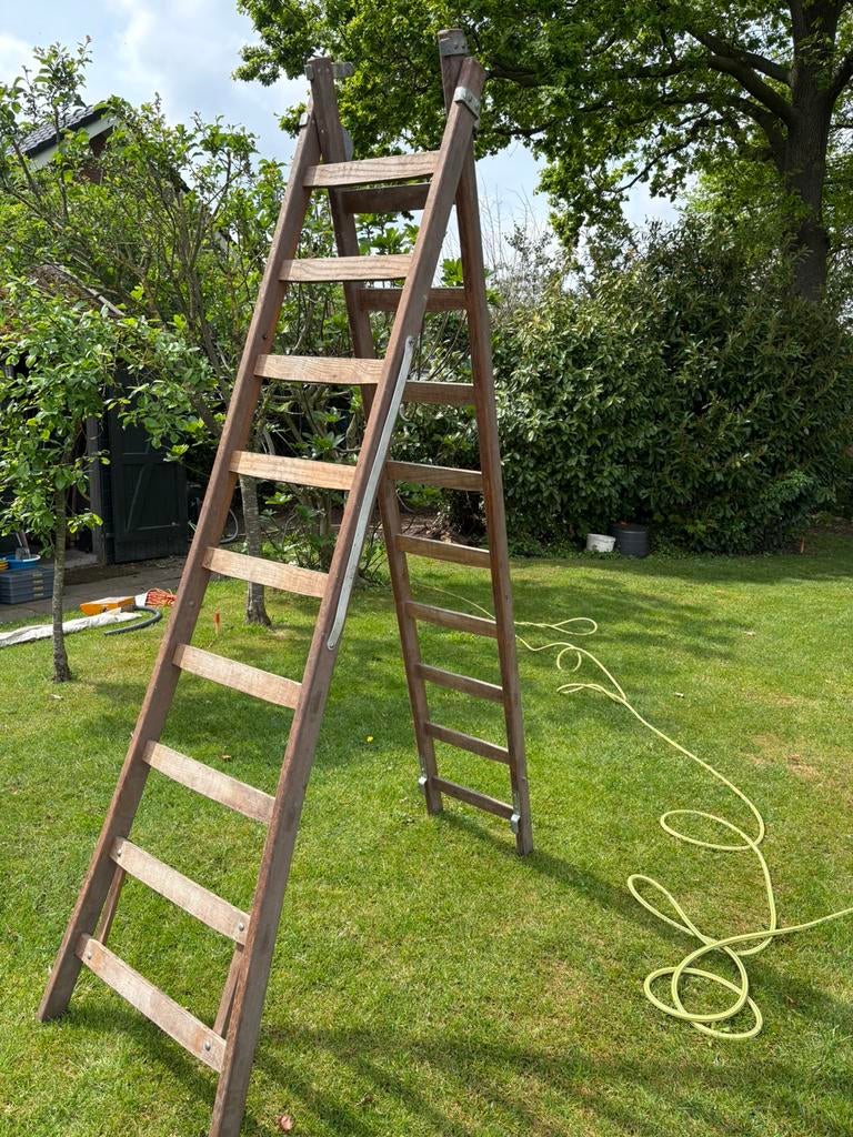 Wienese  Houten Ladder 3 delig, Ophalen, Zo goed als nieuw, Ladder, Opvouwbaar of Inschuifbaar