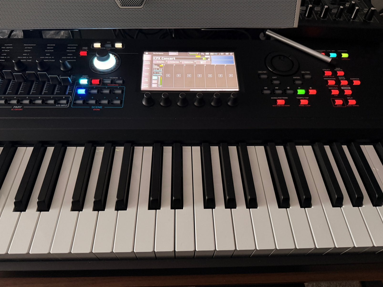 YAMAHA modx M8, Ophalen, Zo goed als nieuw, 61 toetsen, Yamaha