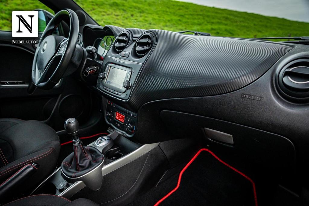 Alfa Romeo MiTo 0.9 TwinAir Urban | Nap | Xenon | Navi, Voorwielaandrijving, Automatische klimaatregeling, Gebruikt, Euro 6