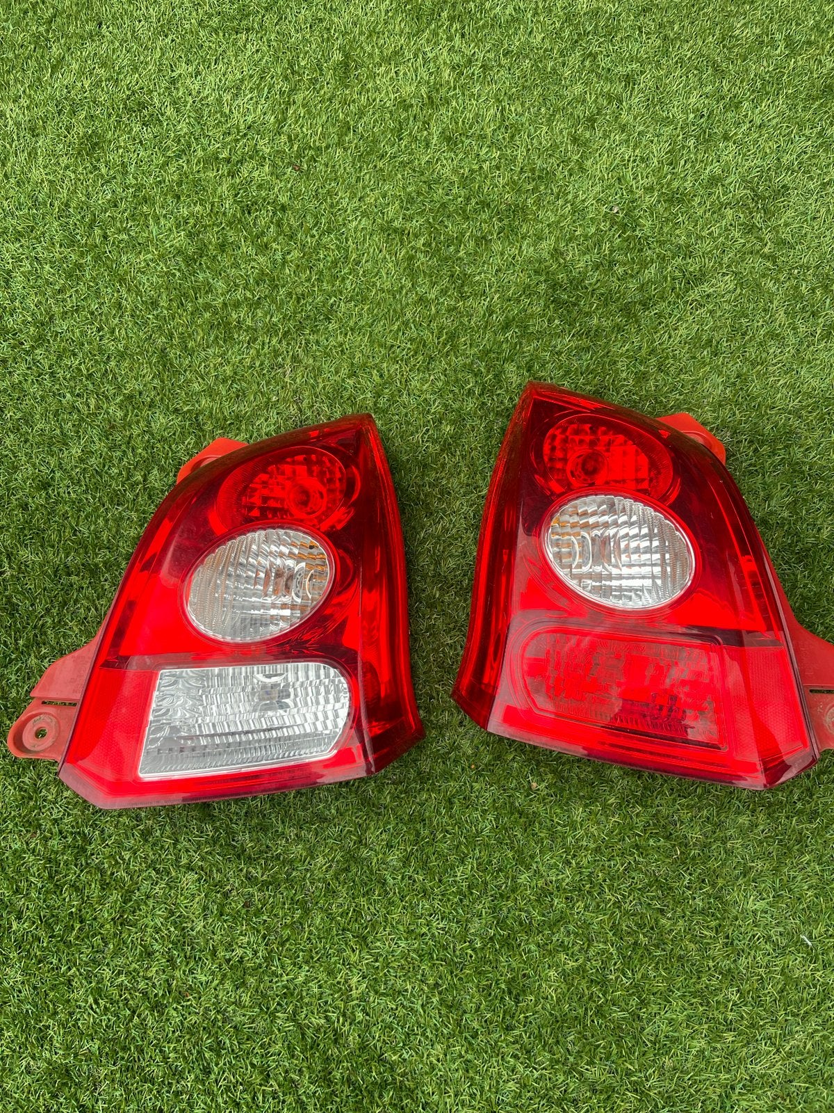 Achterlicht links/rechts Suzuki Alto/Nissan Pixo 2009-2015, Auto-onderdelen, Verlichting, Ophalen of Verzenden, Gebruikt, Suzuki