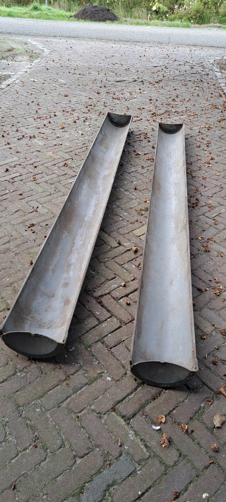 Voederbakken., Ophalen, Nieuw