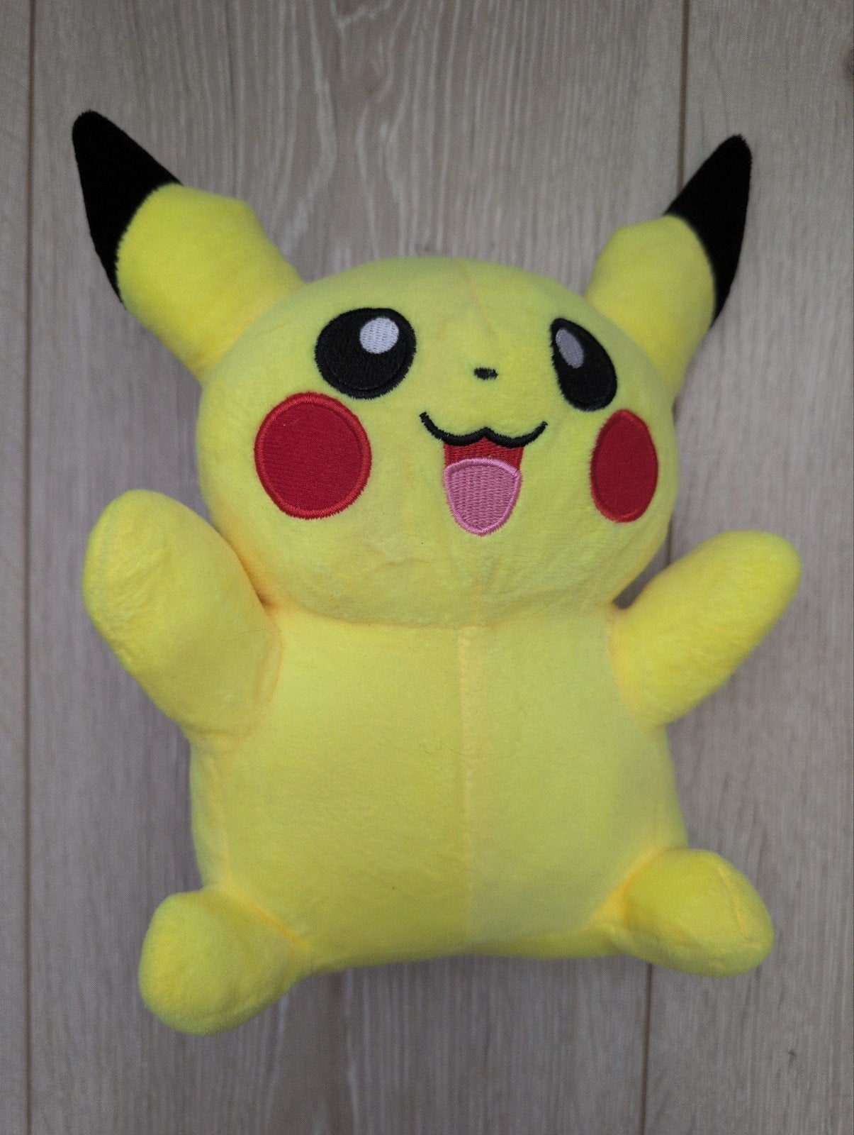 Pikachu knuffel, Ophalen of Verzenden, Overige typen