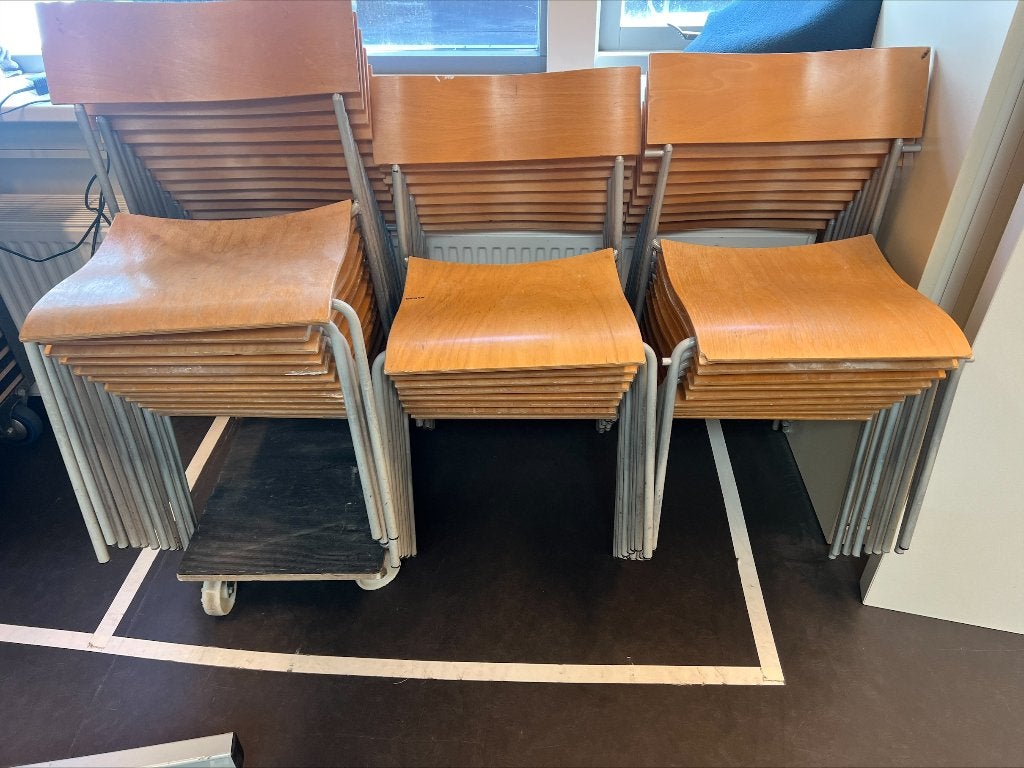 stoelen 29 stuks, Ophalen, Gebruikt, Bruin, Vijf, Zes of meer stoelen
