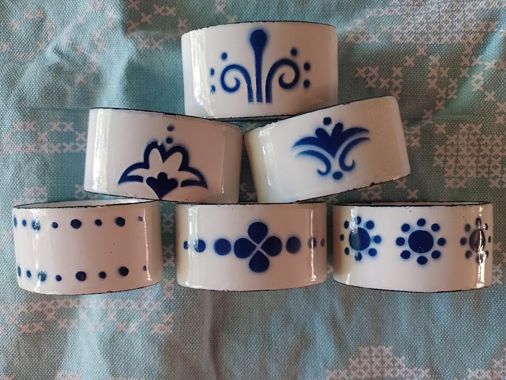 set wit - blauw emaille servetringen vintage IKEA, Overige materialen, Overige typen, Ophalen of Verzenden, Zo goed als nieuw