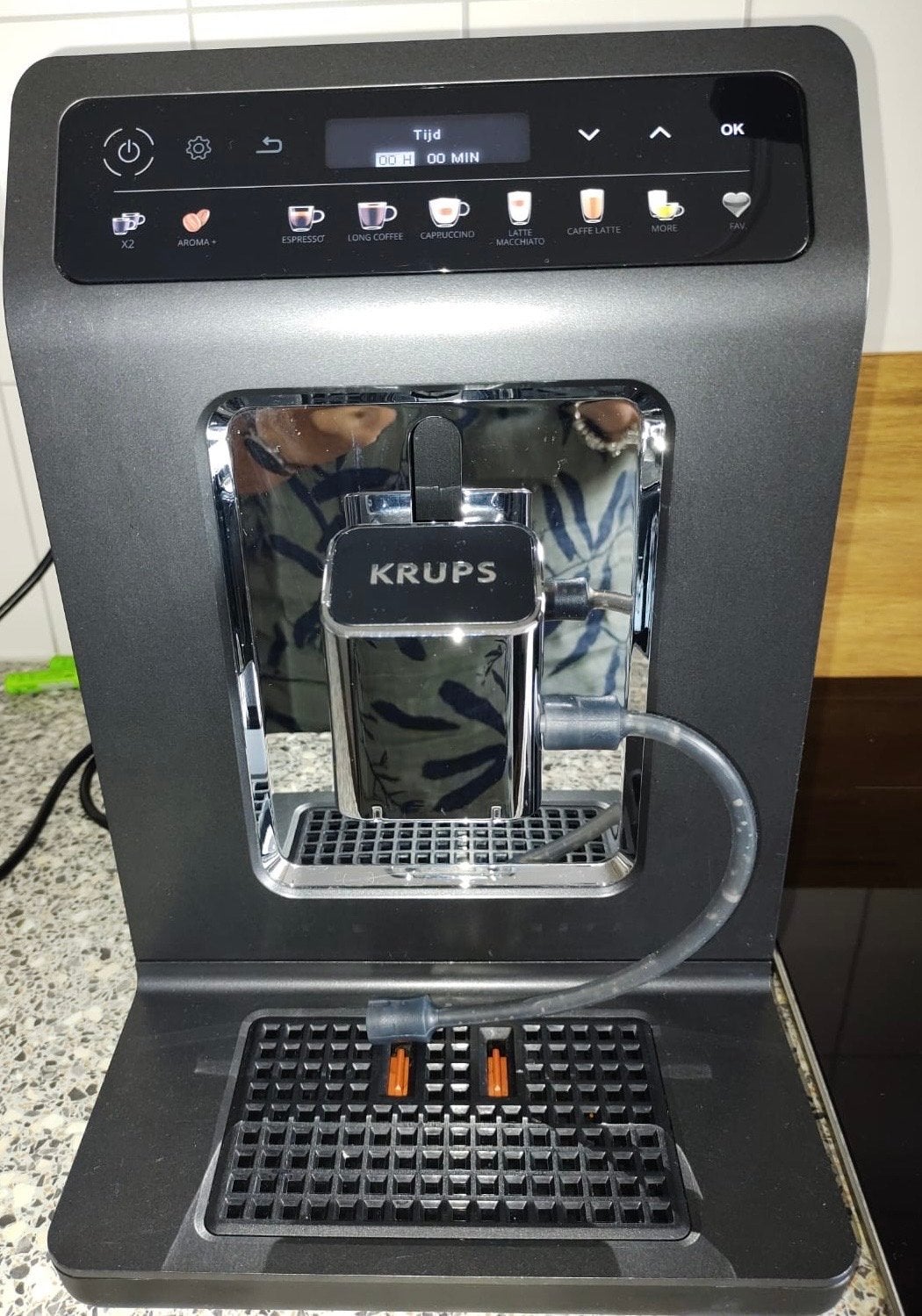 Krups EA894T Quattro Force Koffiemachine, Ophalen, Afneembaar waterreservoir, Gebruikt, Koffiemachine