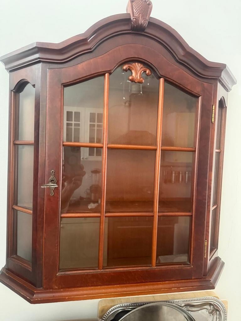 Klassieke houten vitrinekast met glazen deuren, Glas, Klassiek, Minder dan 100 cm, 25 tot 50 cm