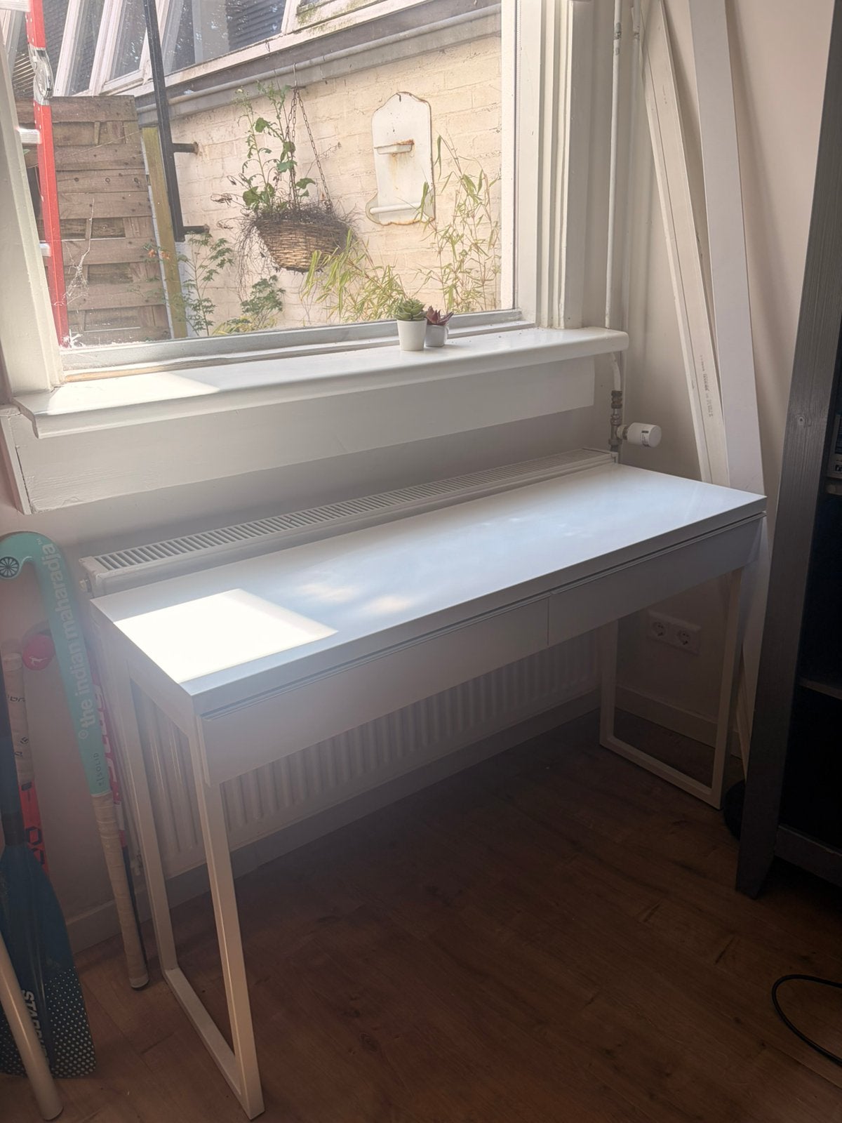 IKEA BESTÅ BURS bureau / sidetable wit, Ophalen, Gebruikt