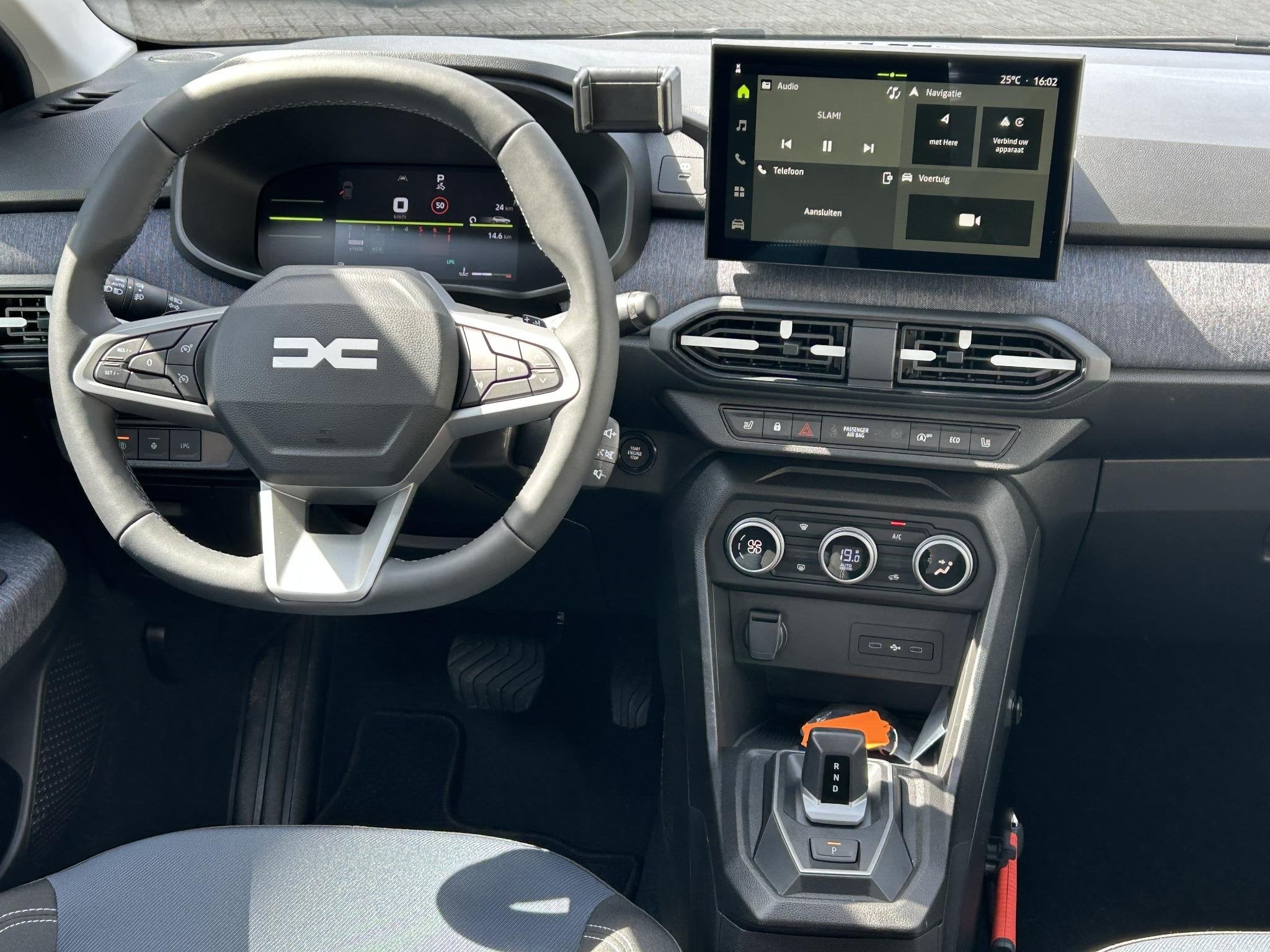 Dacia Sandero 1.2 Eco-G 120 journey | Demo | Pack nav+ | Pac, Auto's, Dacia, Stof, 1199 cc, Met garantie (alle), 122 pk