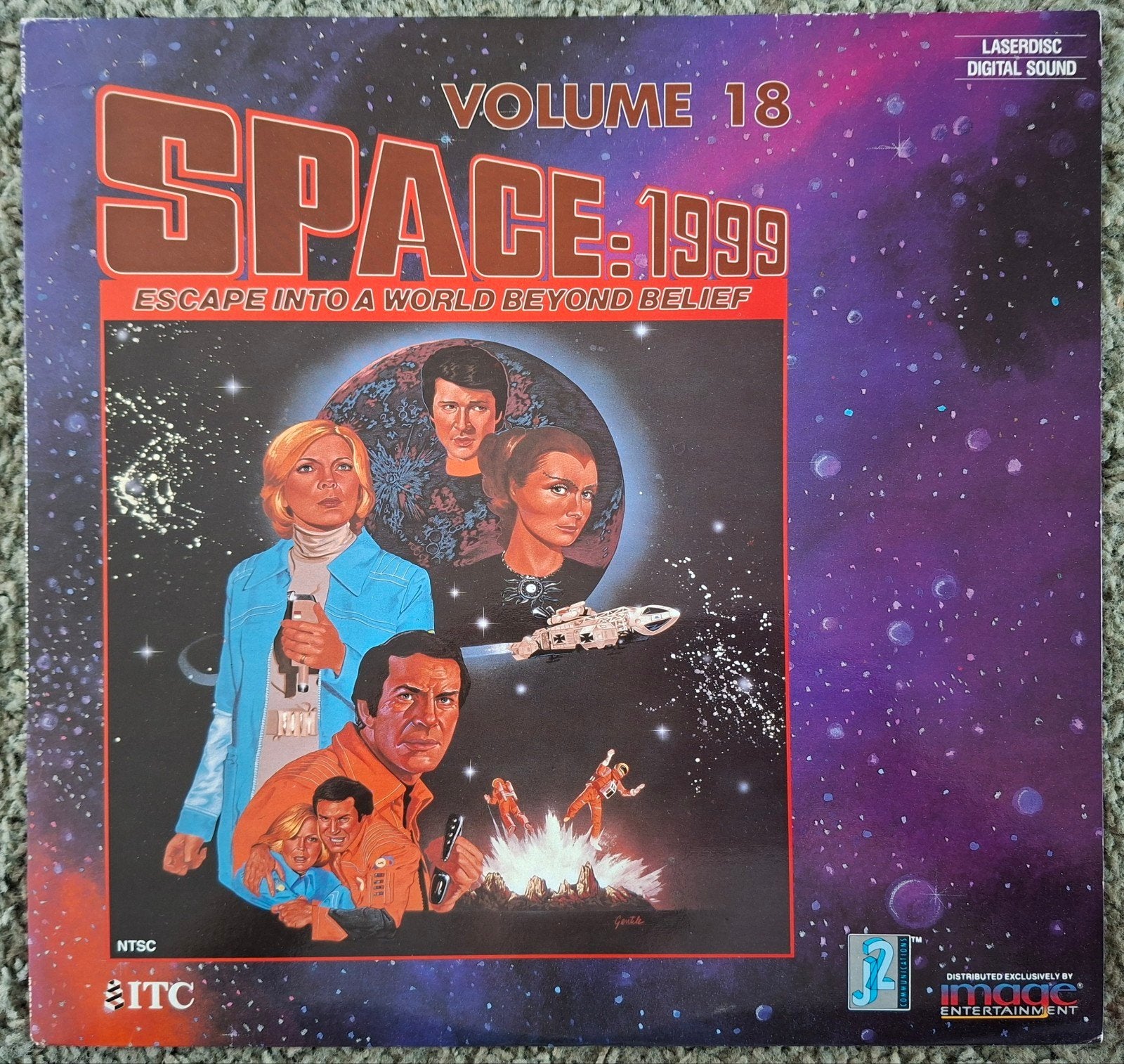 LASERDISC. SPACE 1999 VOLUME 18. NTSC. NIEUWSTAAT., Ophalen of Verzenden, Zo goed als nieuw