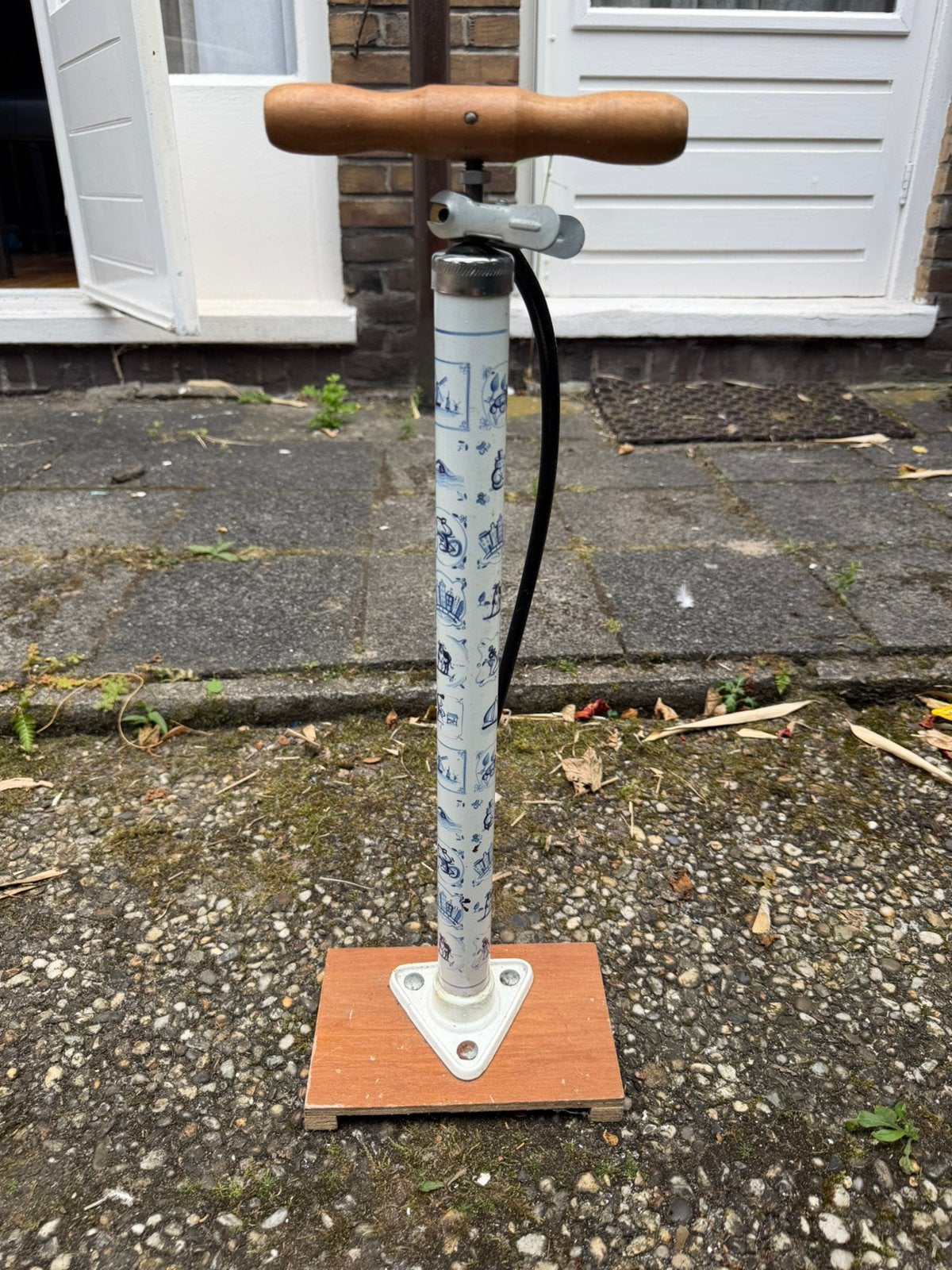 Oud Hollandse fietspomp, Ophalen, Gebruikt