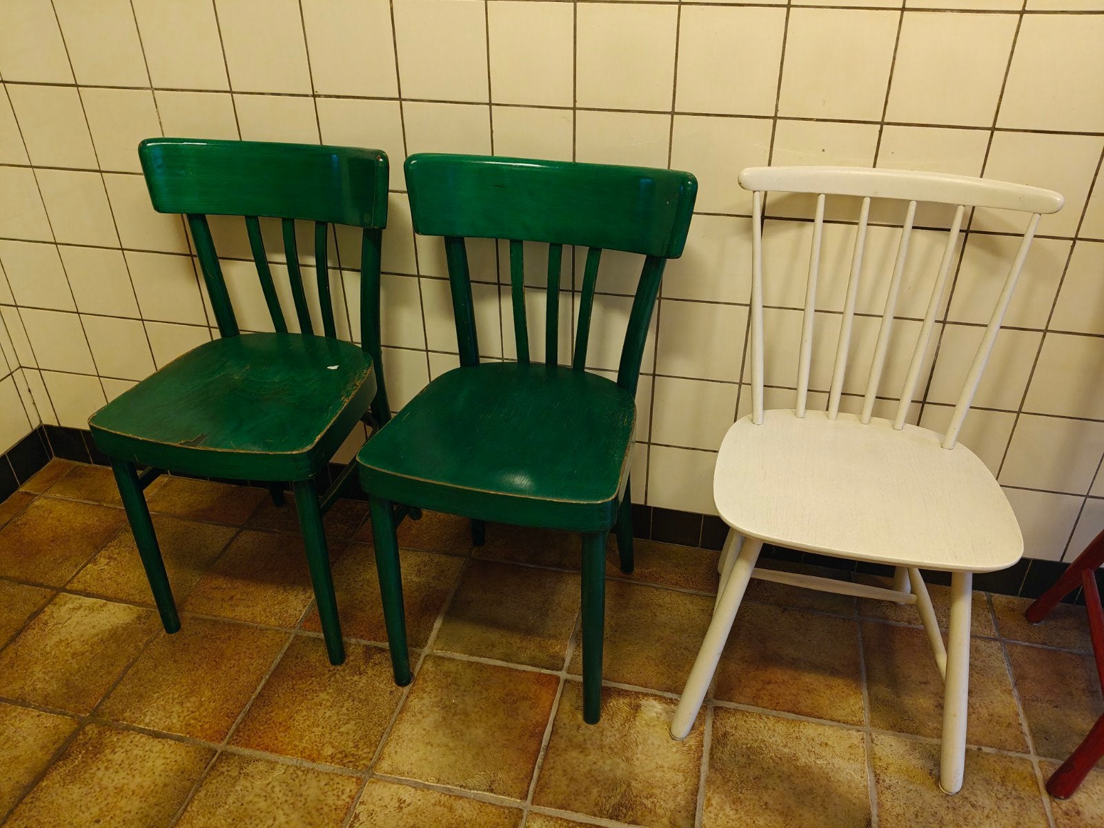 3  vintage stoelen, Ophalen, Gebruikt, Hout, Drie