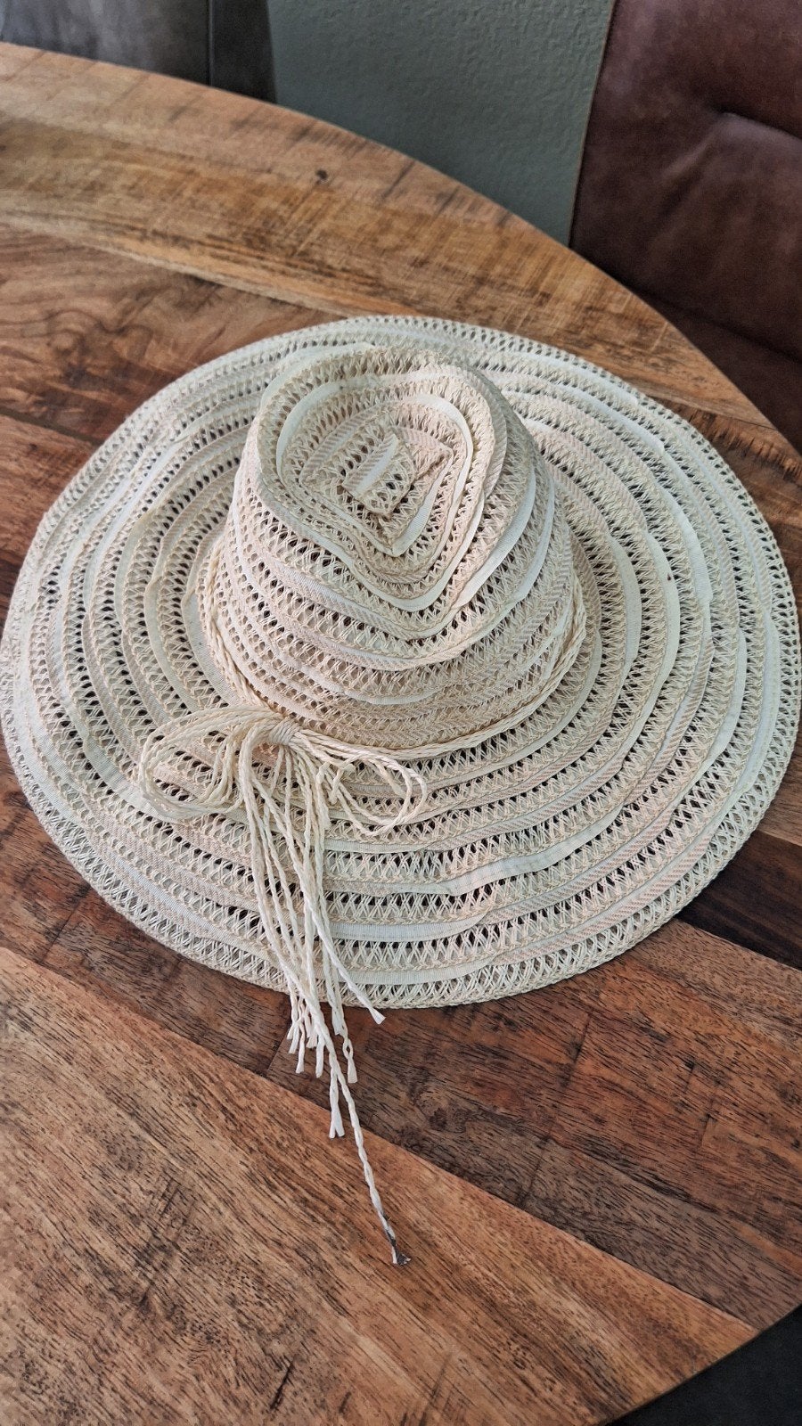 Ibiza Stijl Strooien Hoed - Perfect voor Zomerse Dagen, Kleding | Dames, Hoeden en Petten, Fashionza, Ophalen of Verzenden, Zo goed als nieuw