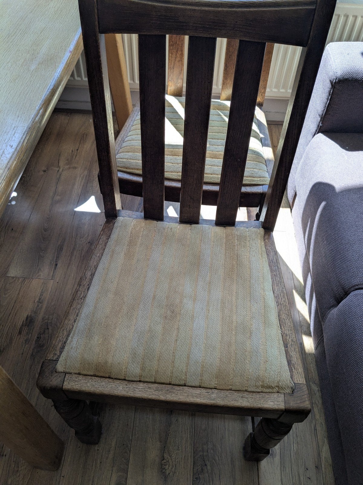 Set van 4 vintage eikenhouten stoelen met stoffen zitting, Ophalen