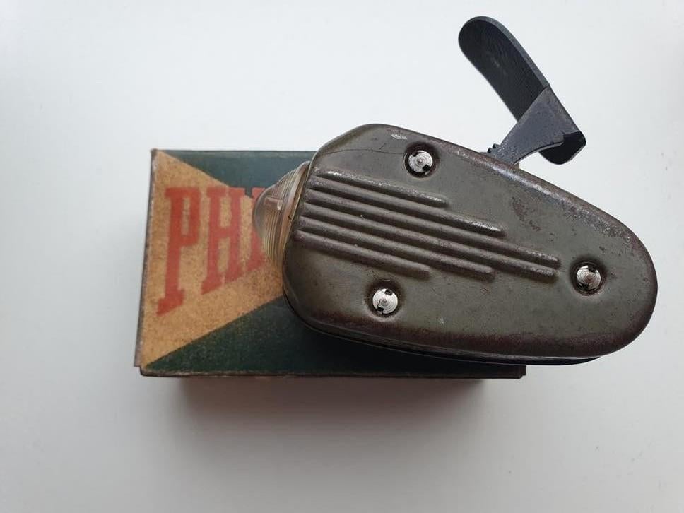 Philips knijpkat uit de Tweede Wereldoorlog met repro doosje, Verzenden, Gebruikt, Batterij, Voorlicht