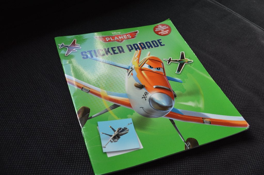 🛩️ Disney Planes - Sticker Parade, Boeken, Ophalen of Verzenden, Zo goed als nieuw, Fictie algemeen