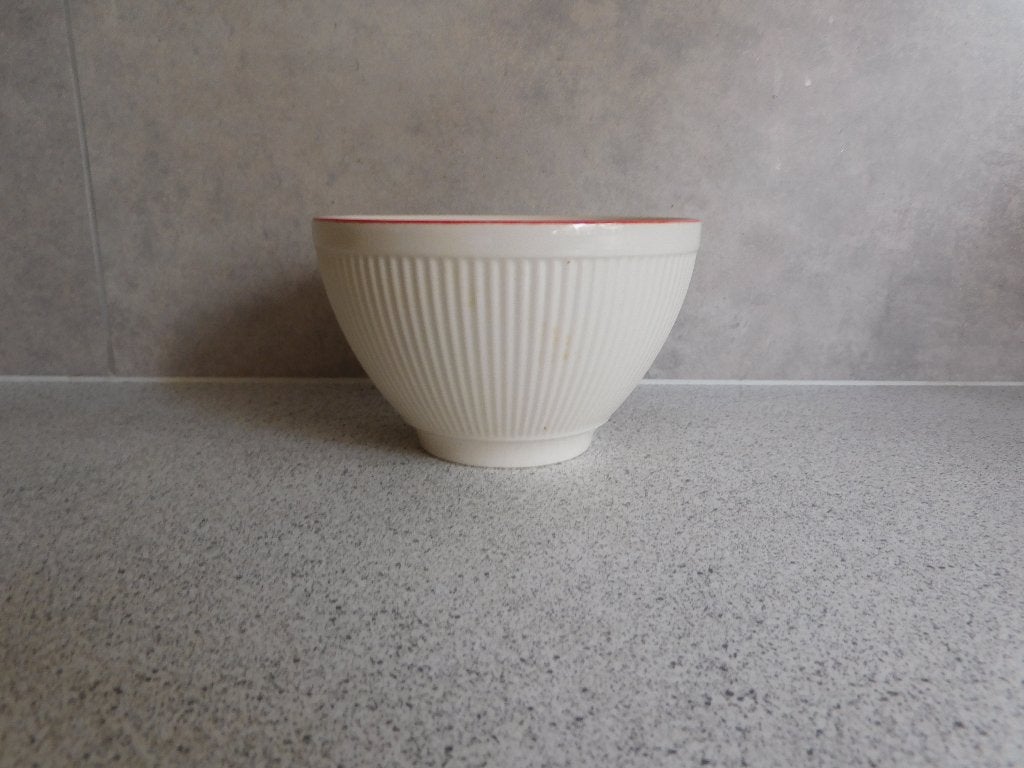 Kom 8,5x13,5 cm. Windsor Christmas Wedgwood, Ophalen of Verzenden, Zo goed als nieuw, Kom(men), Overige stijlen