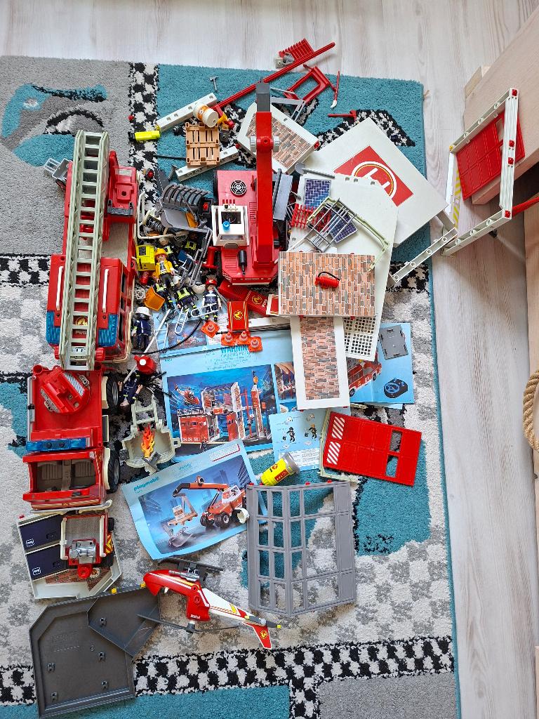Playmobil Brandweerkazerne, Brandweerauto, Brandweerboot etc, Kinderen en Baby's, Speelgoed | Playmobil, Ophalen, Gebruikt, Complete set