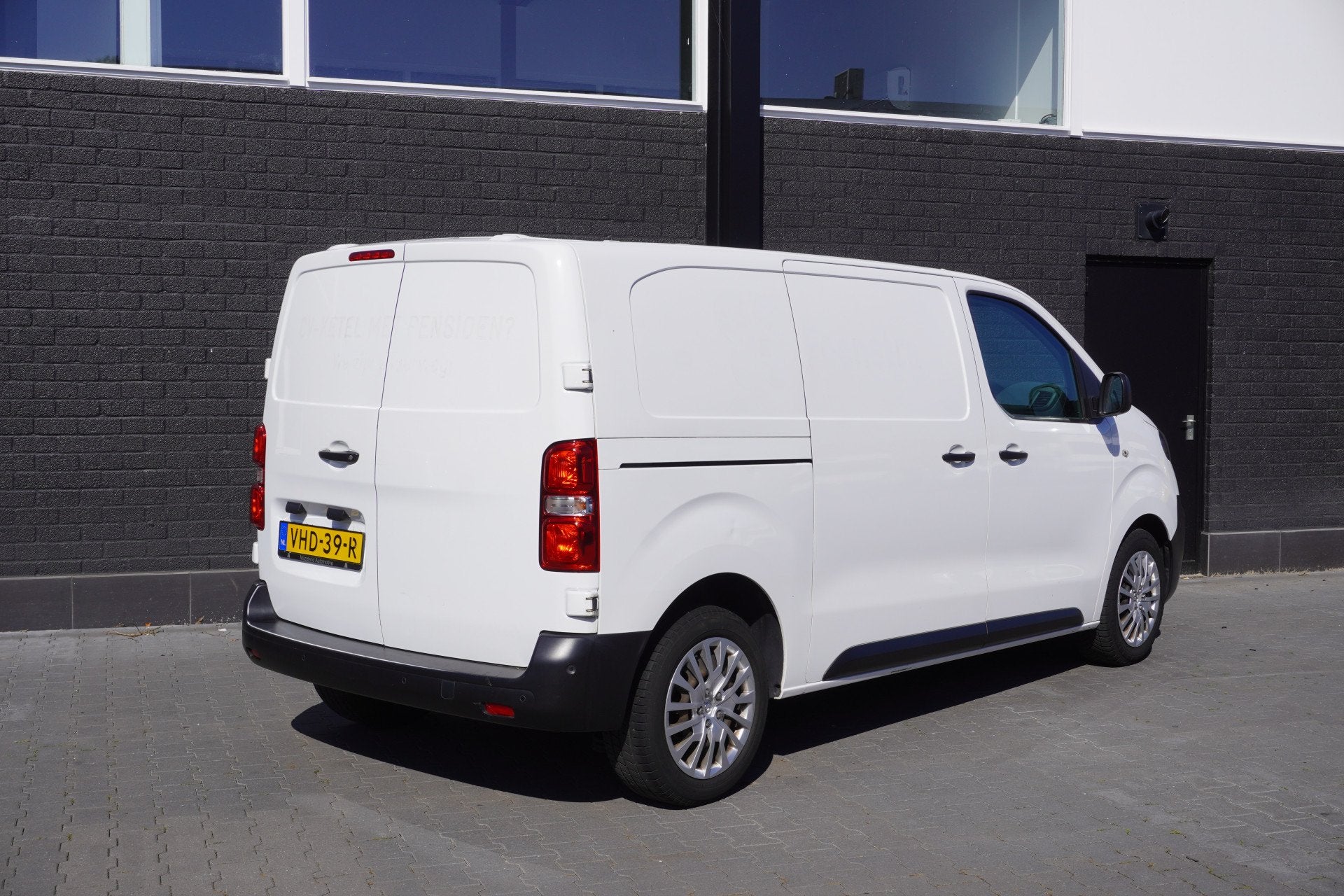 Opel Vivaro 1.5 CDTI L2 - EURO 6 - Airco - Cruise - PDC -, Voorwielaandrijving, Dealer onderhouden, Stof, Gebruikt