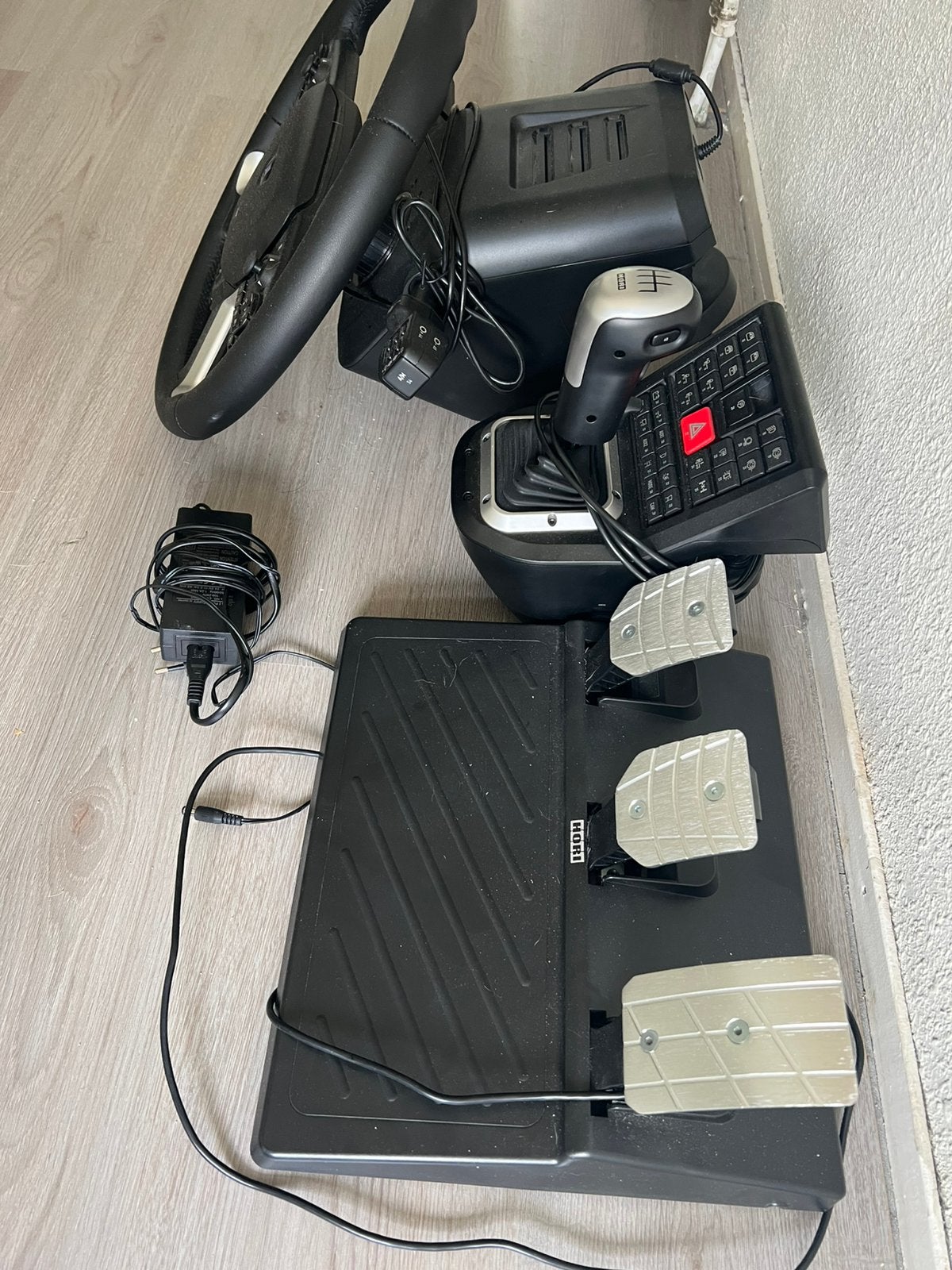 Game stuur vrachtwagen met schakelpook en pedalen, Computers en Software, Vintage Computers, Ophalen