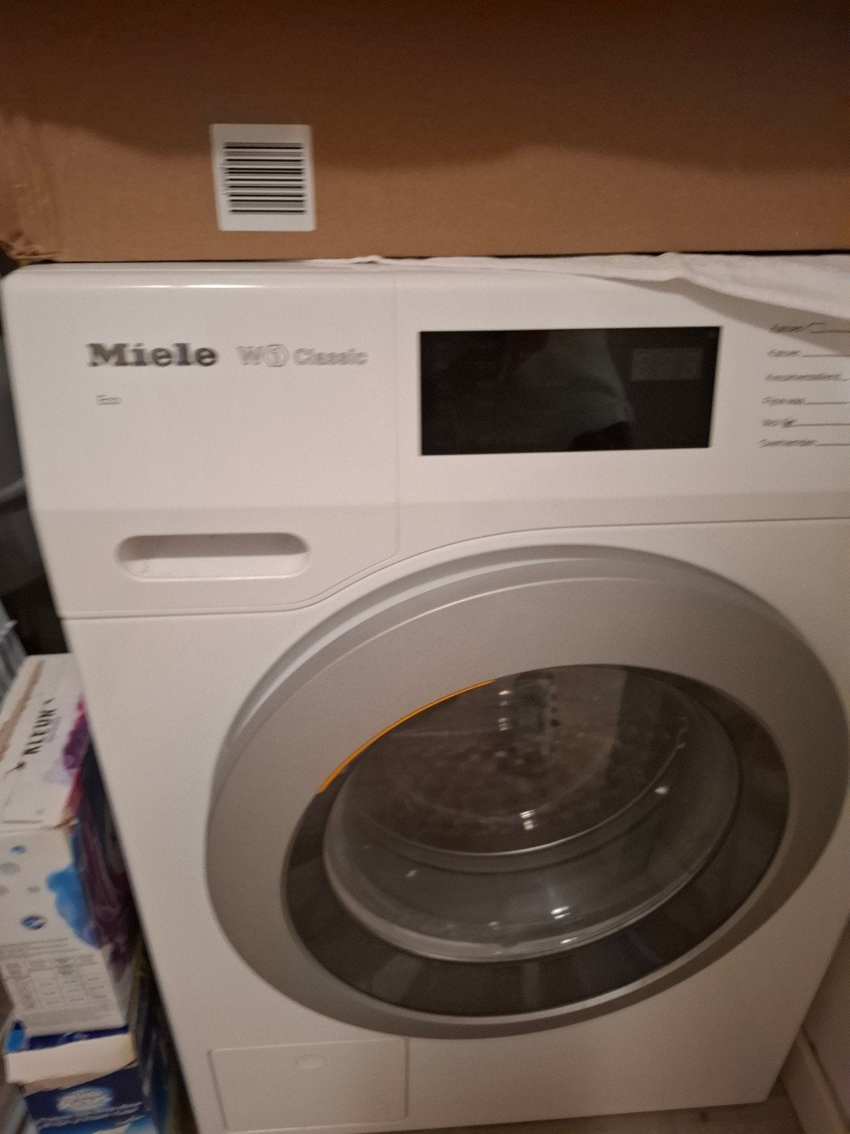 Miele WDB030 WPS W1 Classic wasmachine, Ophalen, Zo goed als nieuw, Voorlader, 85 tot 90 cm