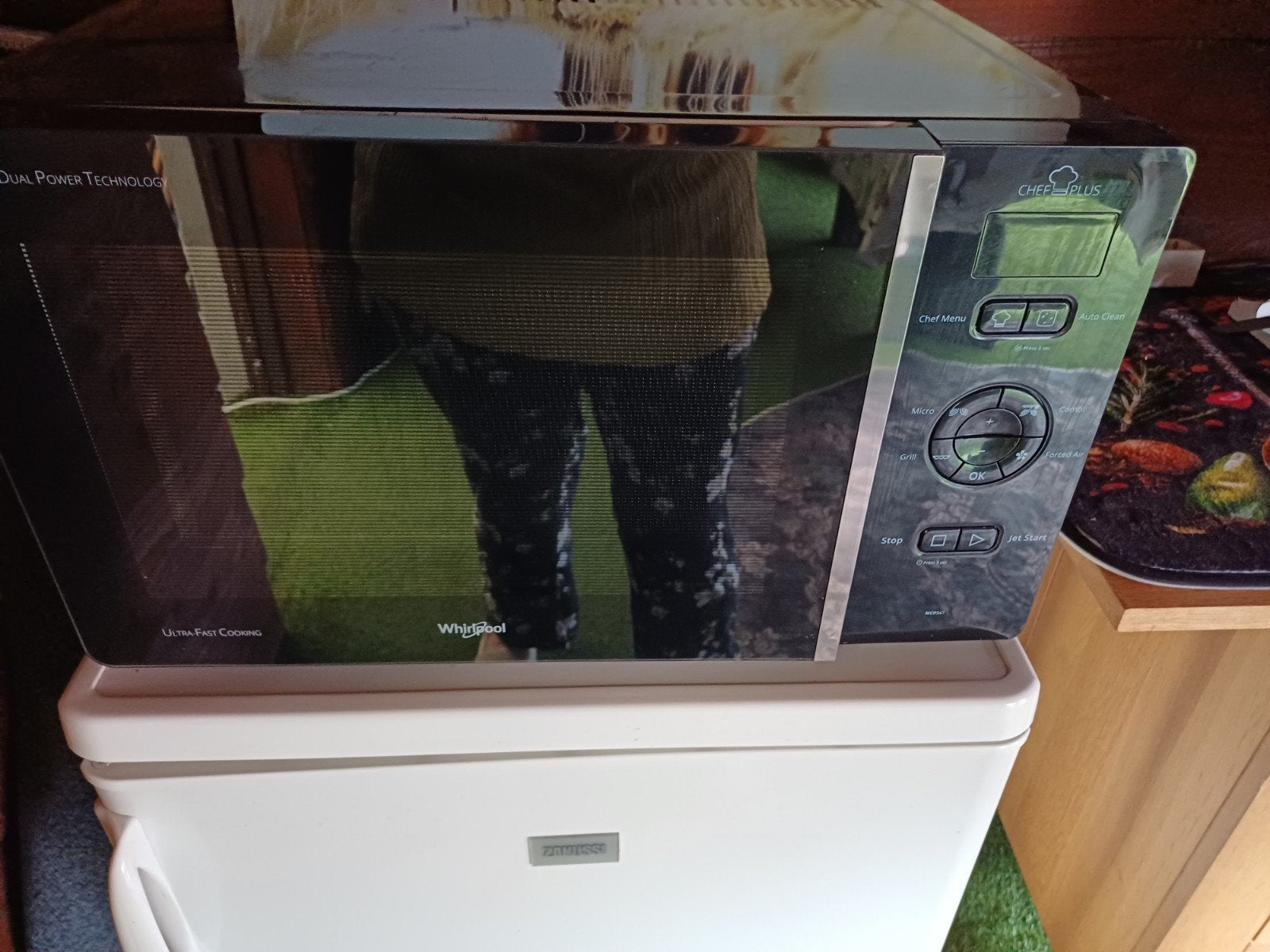 Whirlpool combimagnetron met grill en hete lucht, Witgoed en Apparatuur, Magnetrons, Ophalen