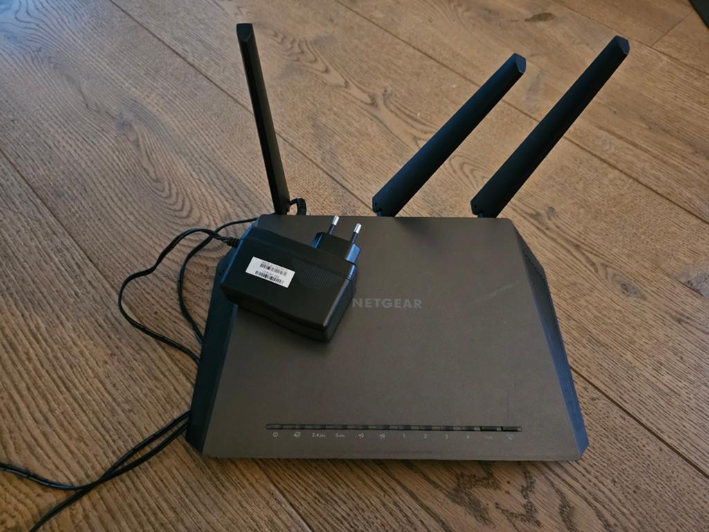 Netgear Nighthawk R7000 AC1900 Dual-Band Router, Computers en Software, Routers en Modems, Ophalen of Verzenden