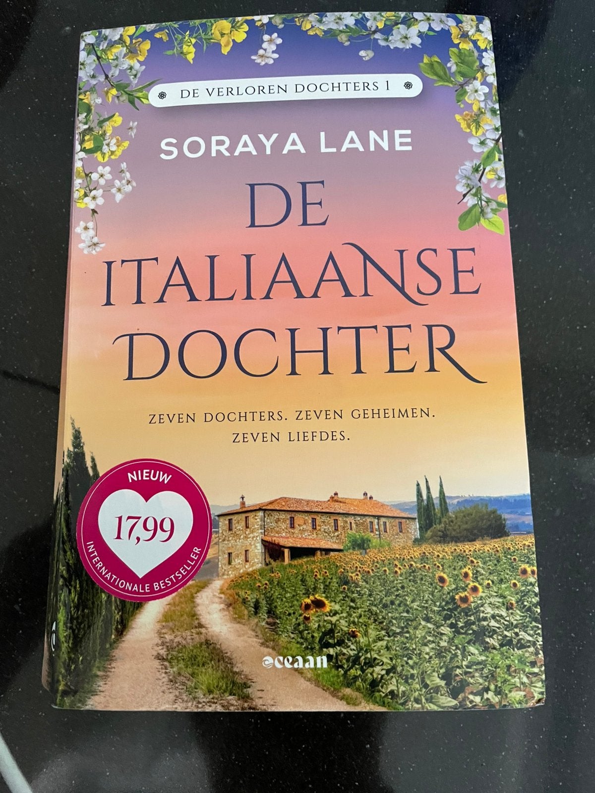 De italiaanse dochter Soraya Lane, Boeken, Chicklit, Ophalen of Verzenden, Gelezen
