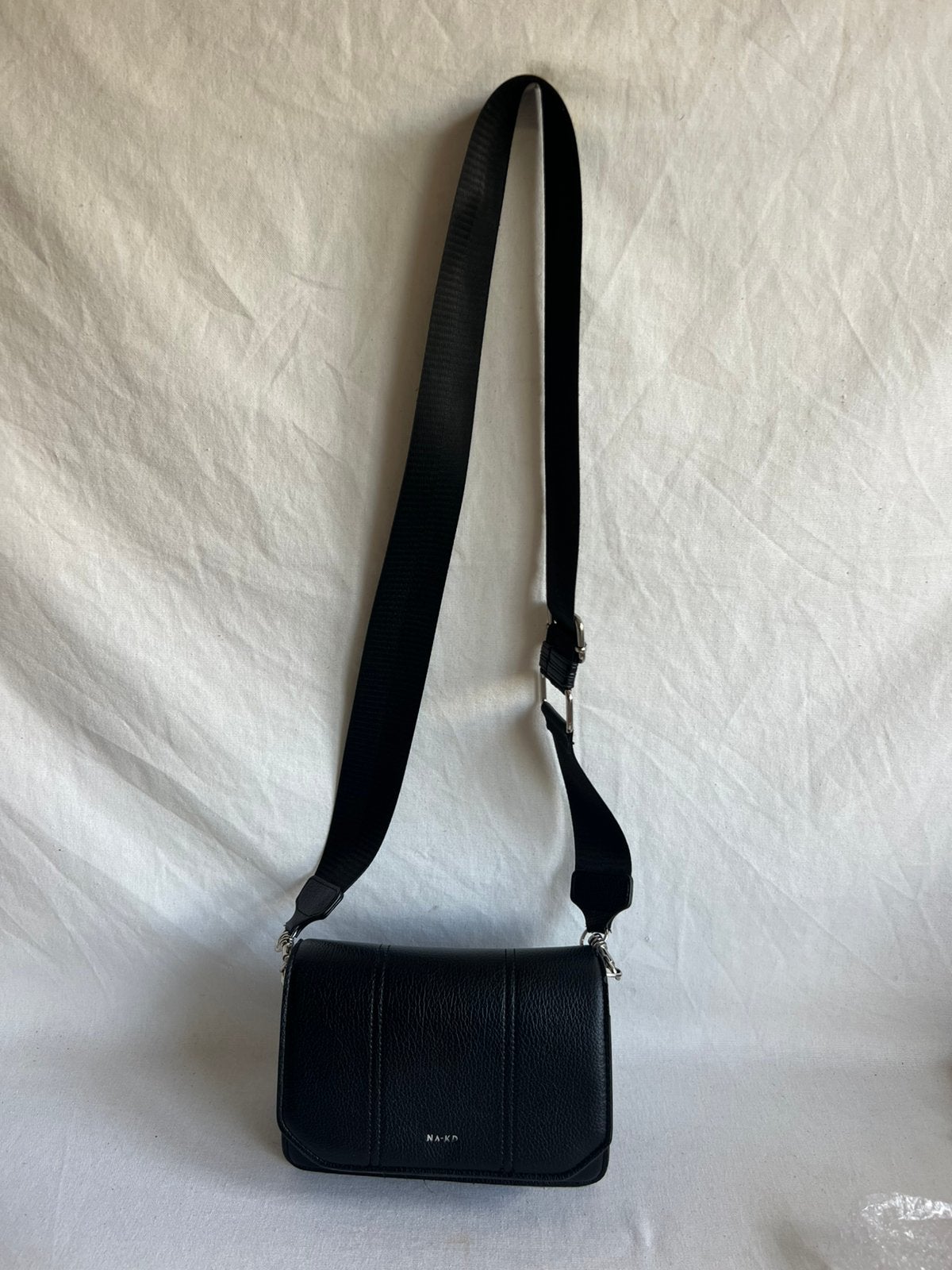 NA-KD schoudertasje zwart igst 23x16x9, Ophalen of Verzenden, Gebruikt, Zwart, Overige merken