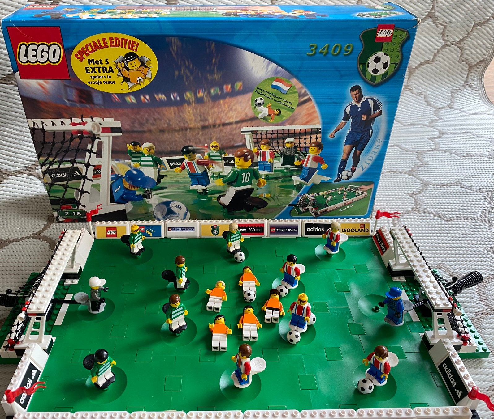 Lego 3409 Vintage EK2000 voetbalspel stadion/oranje extra, Overige thema's, Verzenden, Lego, Zo goed als nieuw
