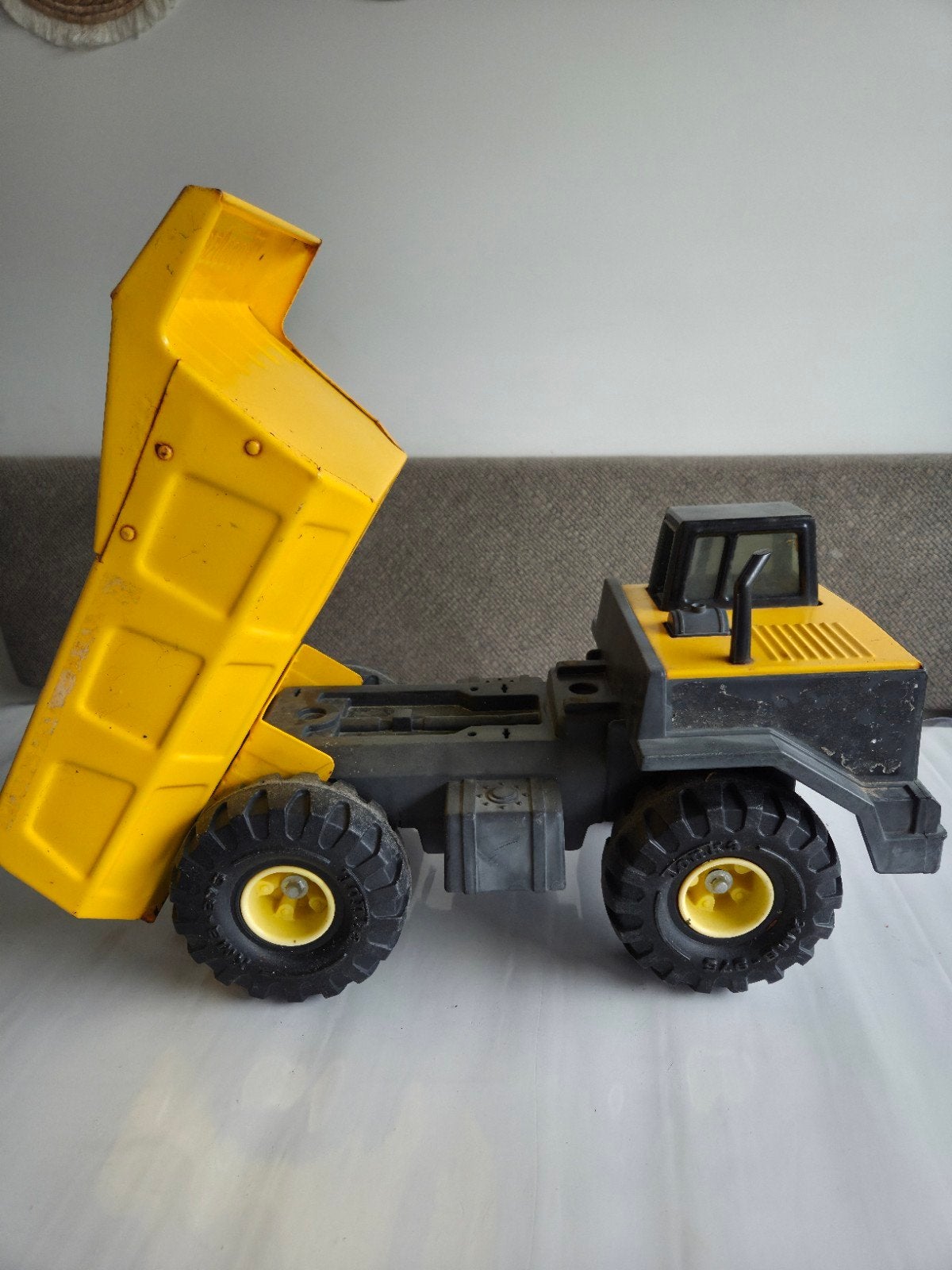 Tonka Metal Mighty Dump Truck - Grote zandauto voor zandbak, Kinderen en Baby's, Speelgoed | Speelgoedvoertuigen, Ophalen of Verzenden