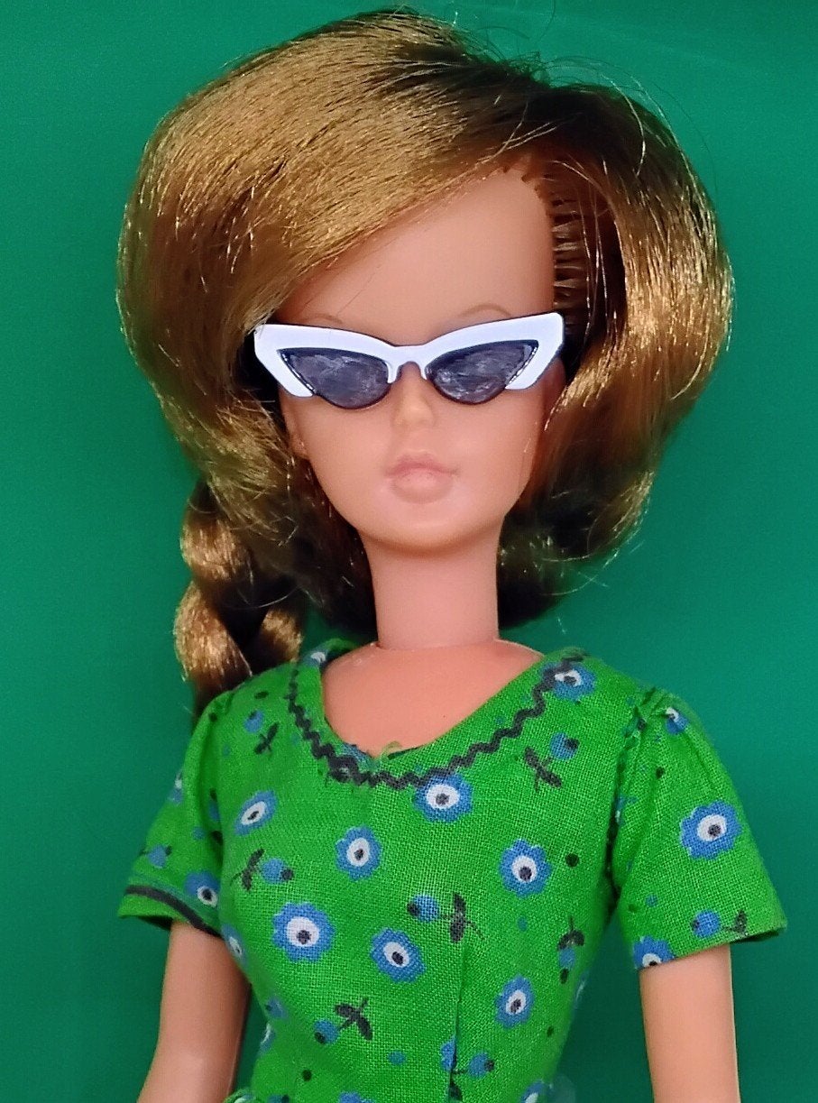 Vintage Barbie/Tressy Zonnebril#jaren'60 Look, Verzamelen, Poppen, Verzenden, Gebruikt, Accessoires
