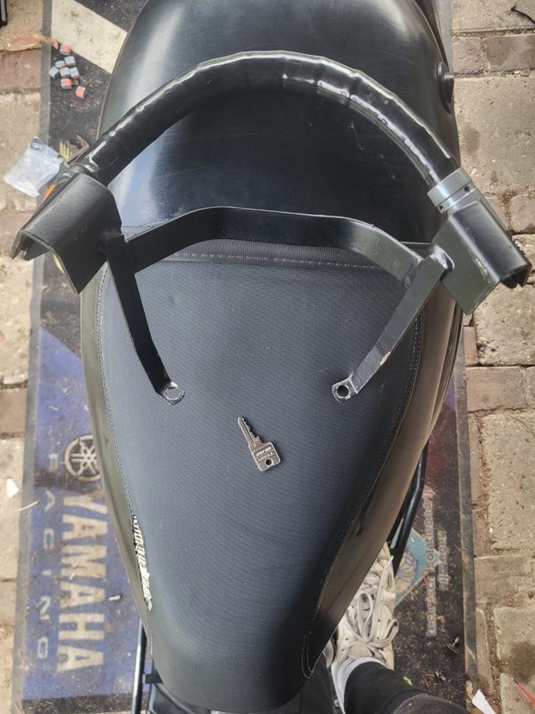 Slot voor Zip helm - Piaggio origineel, Ophalen of Verzenden, Zo goed als nieuw