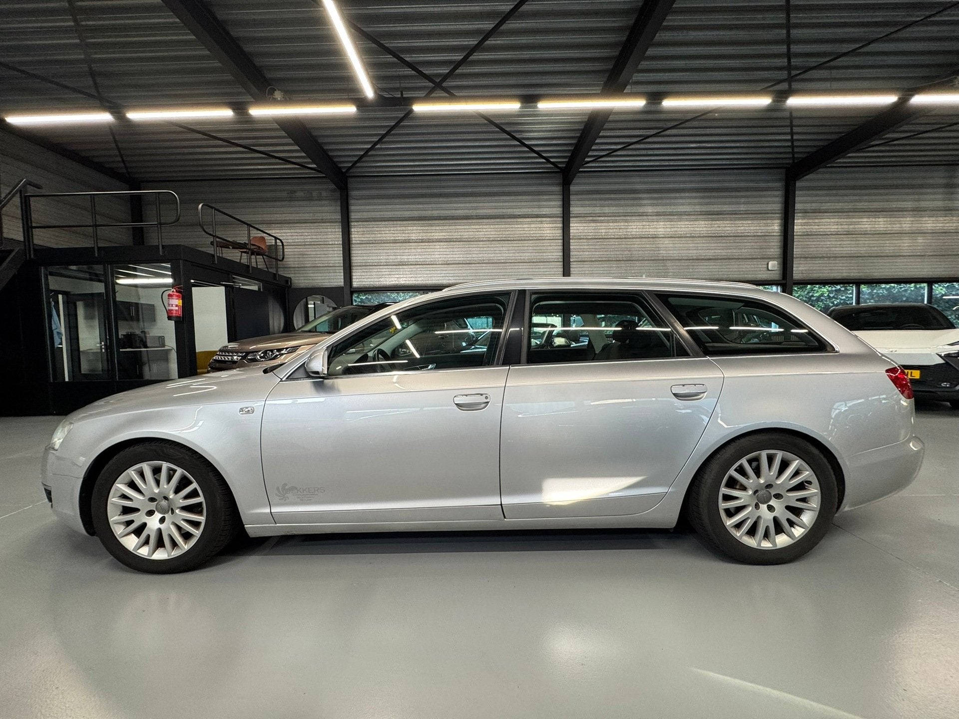 Audi A6 Avant 2.7 TDI quattro Pro Line, Auto's, Automaat, Gebruikt, 2698 cc, 1790 kg