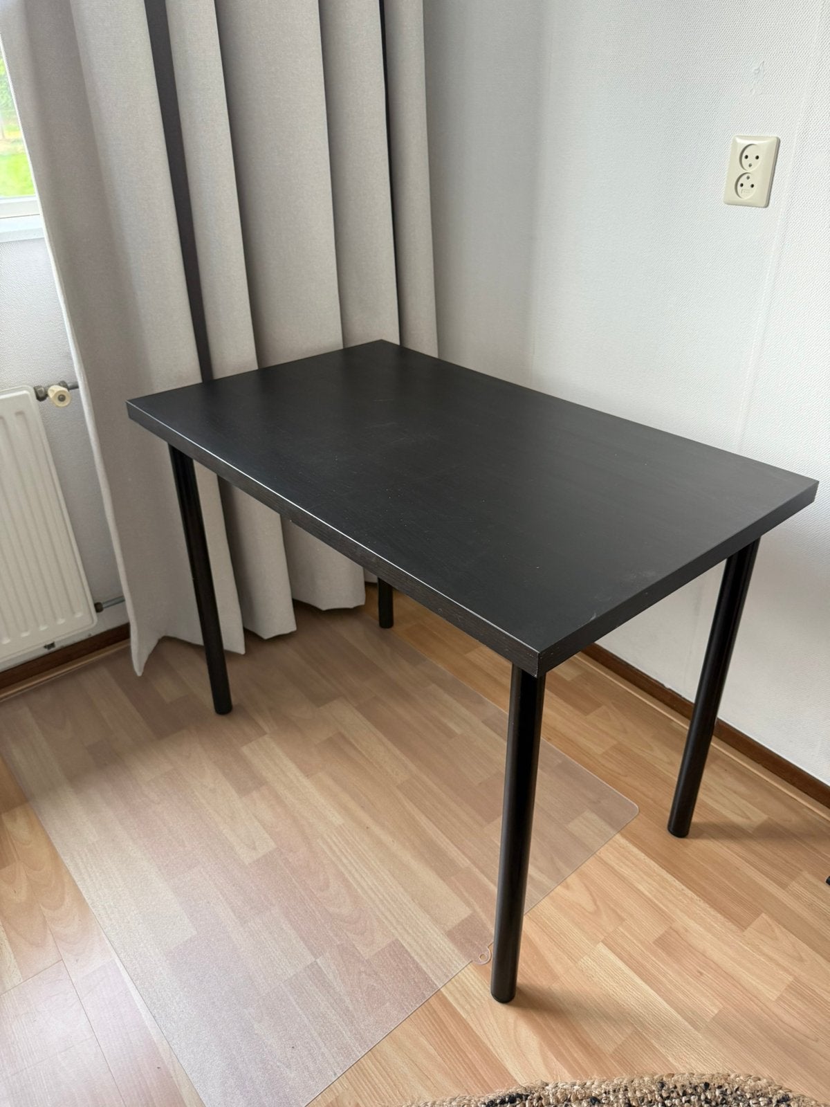 Tafel direct beschikbaar, Huis en Inrichting, Ophalen, Hout, Zo goed als nieuw, 60 cm