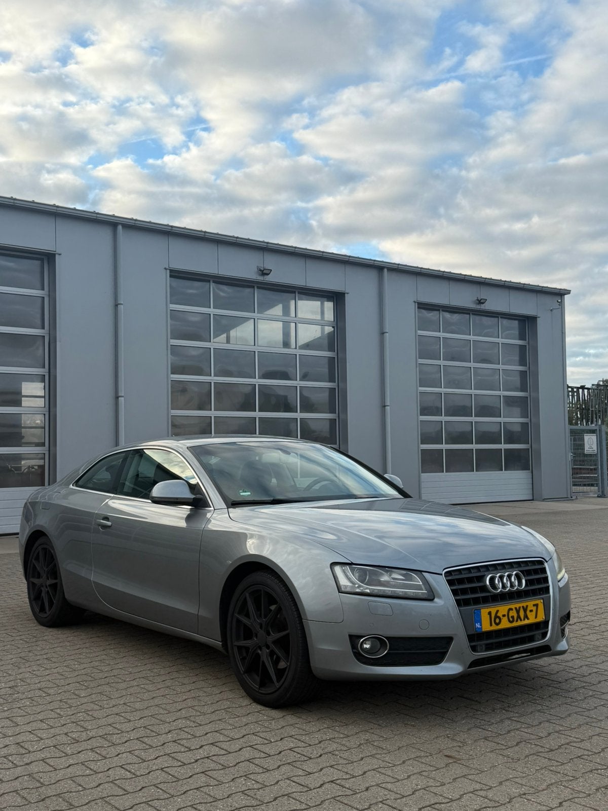 Audi A5 1.8 Tfsi 125KW Coupe 2008 Grijs, Auto's, Voorwielaandrijving, 730 kg, 1370 kg, 4 cilinders