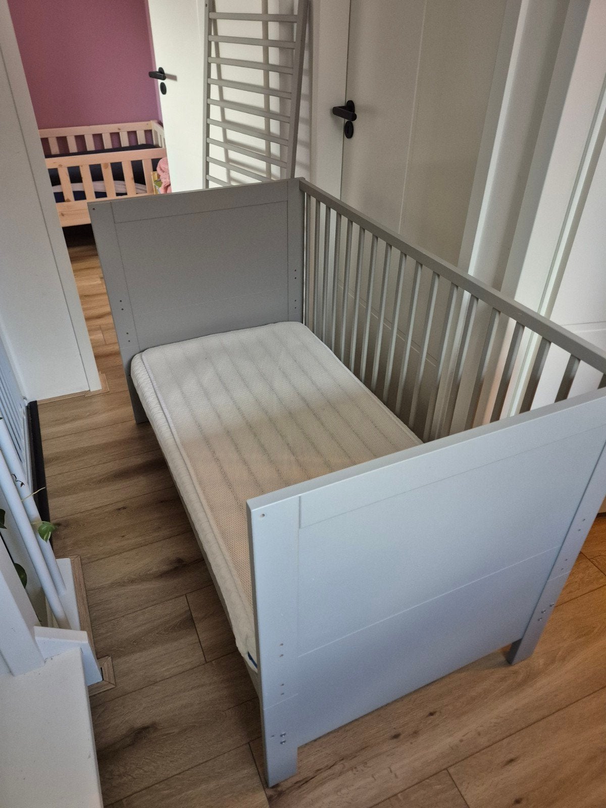 Europe Baby Ledikant - Grijs, Ophalen, Gebruikt, Ledikant