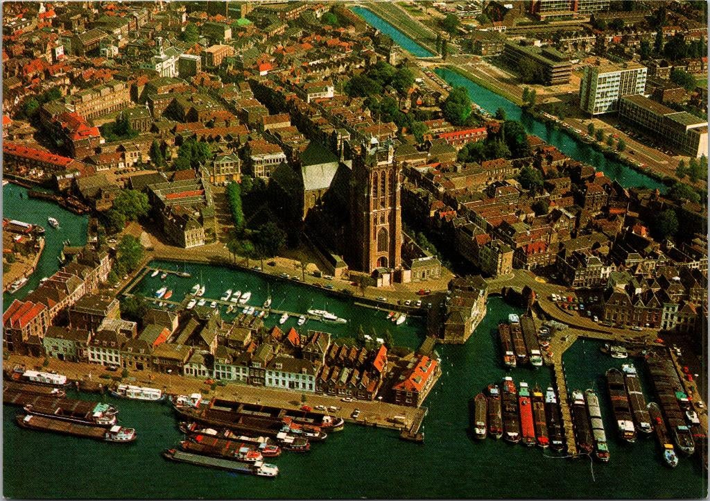 Dordrecht - Gezicht op Oud-Dordrecht, Verzenden, 1960 tot 1980, Ongelopen, Zuid-Holland