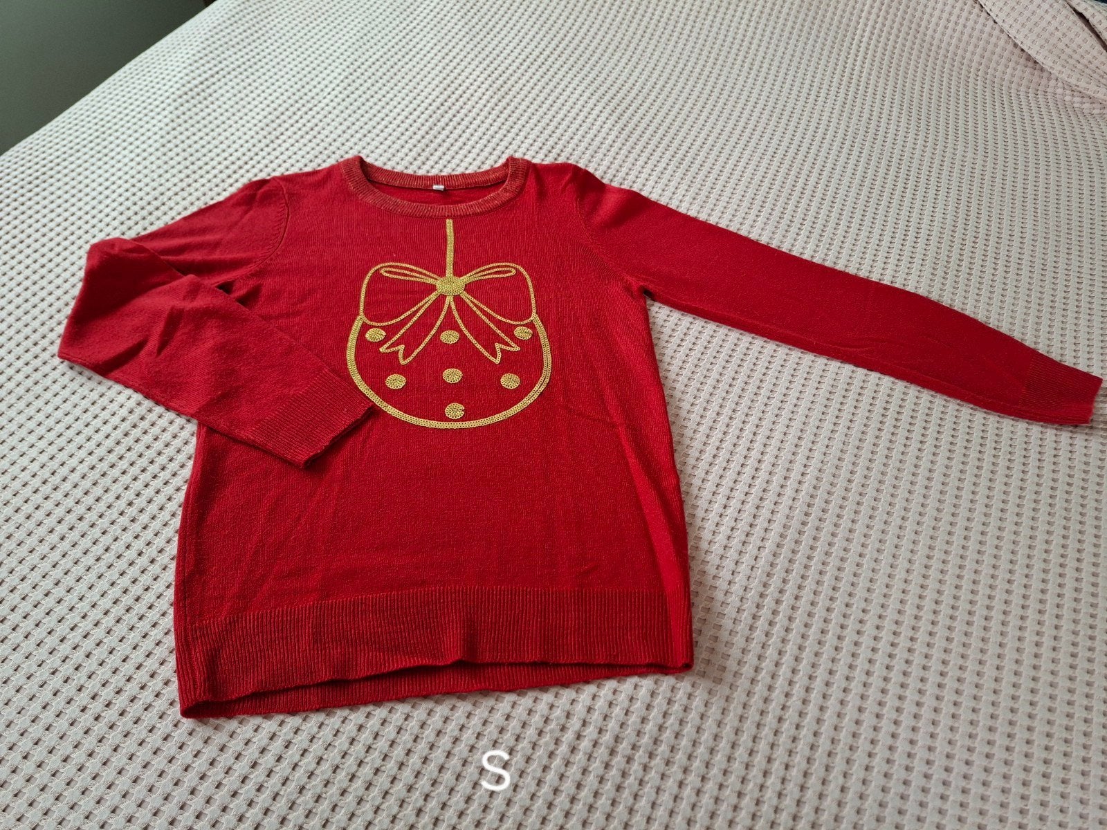 Kersttrui rood met gouden kerstbal - Maat S (158), Meisje, Trui of Vest, Ophalen of Verzenden, Zo goed als nieuw