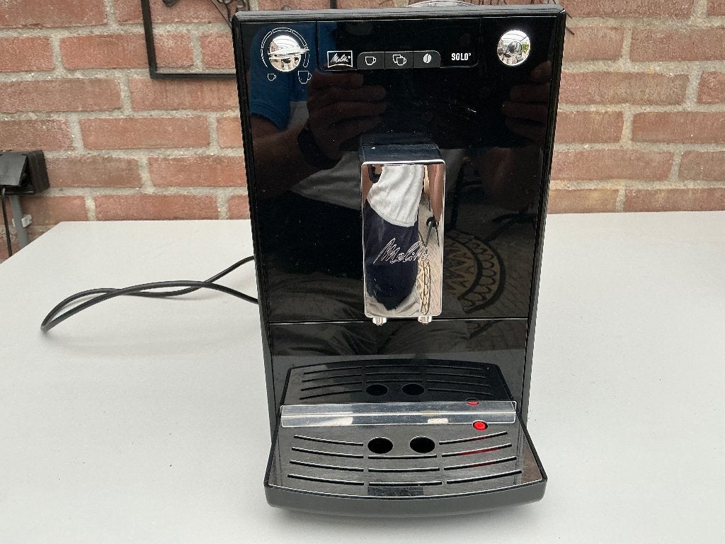 Melitta Solo volautomatische koffiemachine - Zwart, Ophalen, Afneembaar waterreservoir, Gebruikt, Espresso apparaat