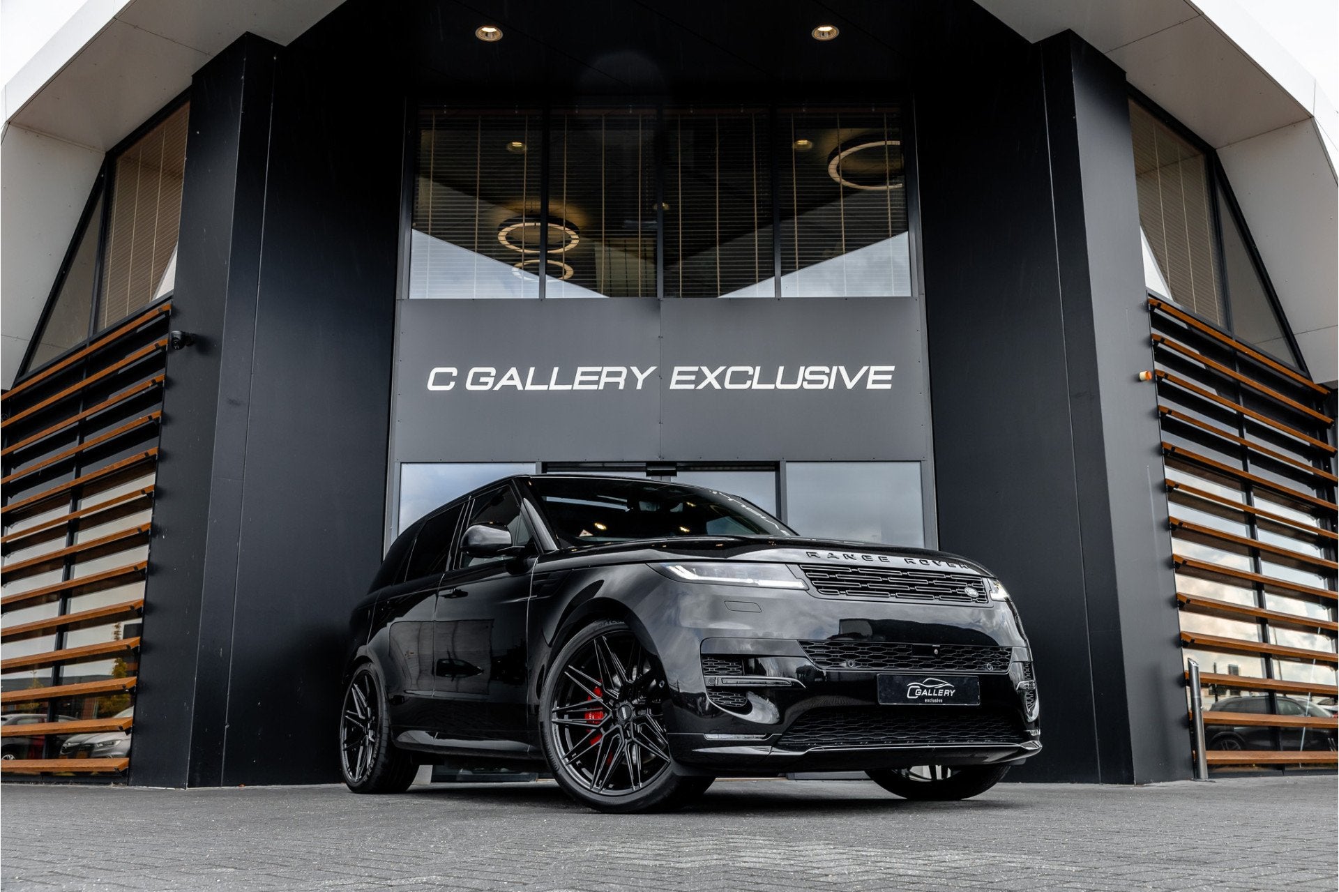 Land Rover Range Rover Sport 3.0 P510e First Edition - BTW |, Automaat, Gebruikt, 510 pk, 3000 kg