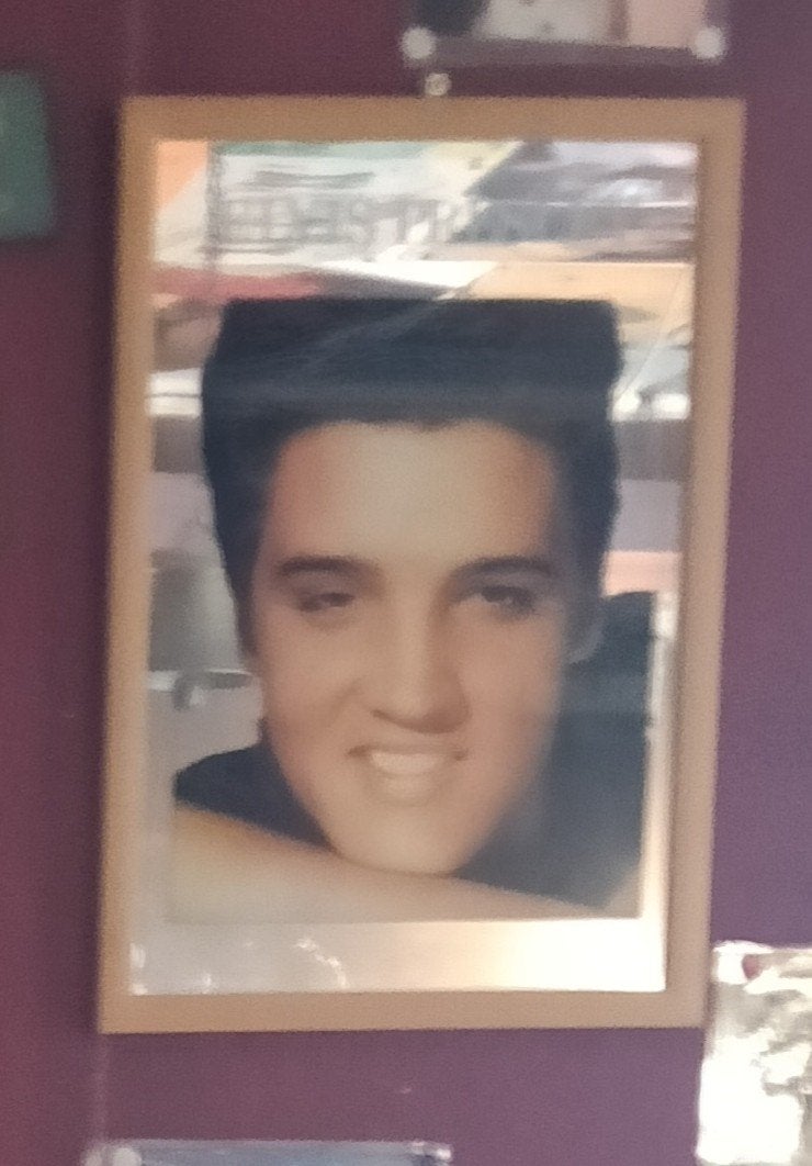 Kleine spiegel met Elvis Presley afbeelding, Ophalen of Verzenden, Rechthoekig, Minder dan 50 cm, Minder dan 100 cm