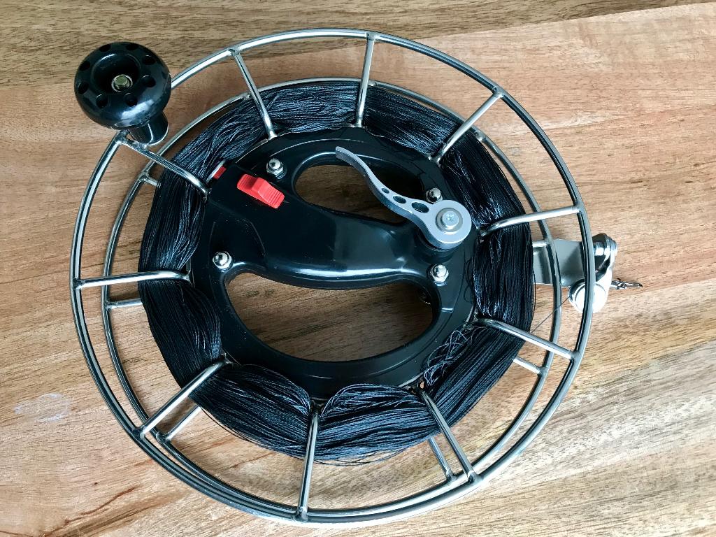 Metalen Haspel 1000meter gevlochtenlijn 18kg trekkracht, Ophalen of Verzenden, Nieuw, Eenlijns, Toebehoren