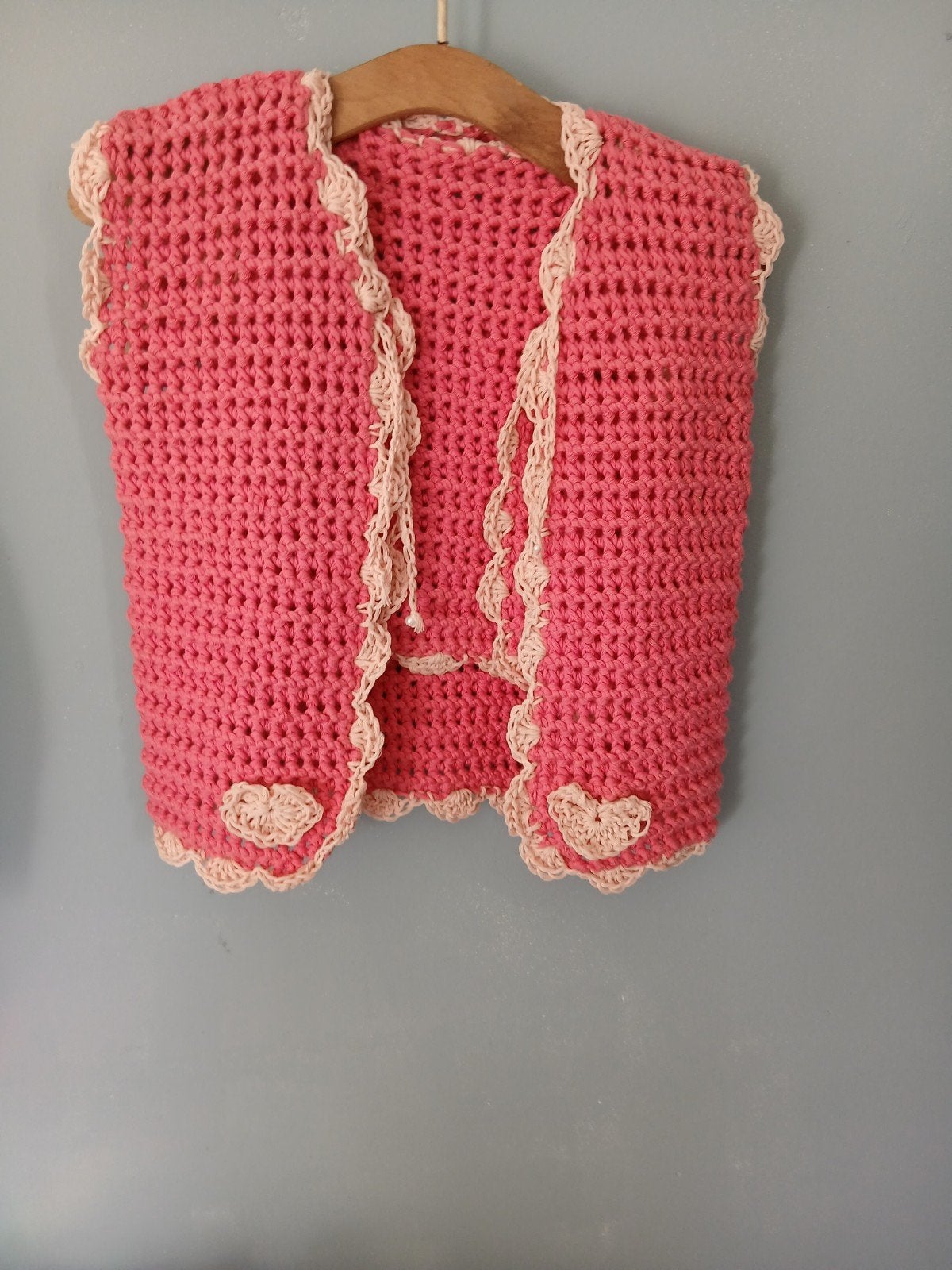 te koop kinder baby vestje nieuw gehaakt., Ophalen, Nieuw, Meisje