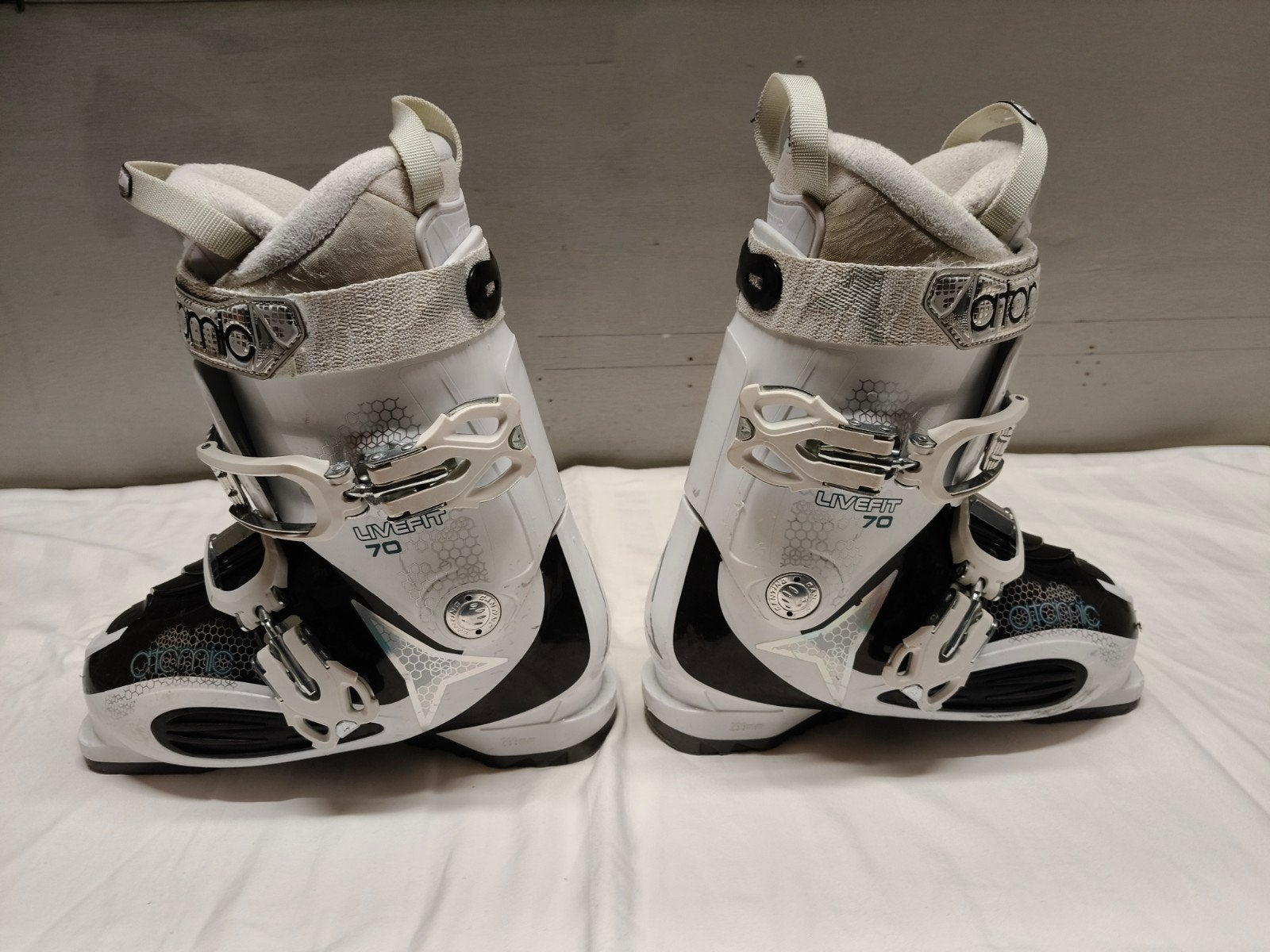 Atomic LiveFit 70 Dames skischoenen - Maat 25.0-25.5, Ophalen, Gebruikt, Schoenen, Atomic