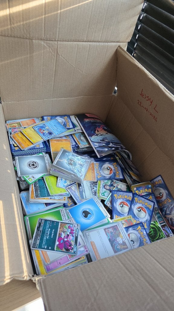 Pokemon bulk, Ophalen of Verzenden, Zo goed als nieuw, Meerdere kaarten