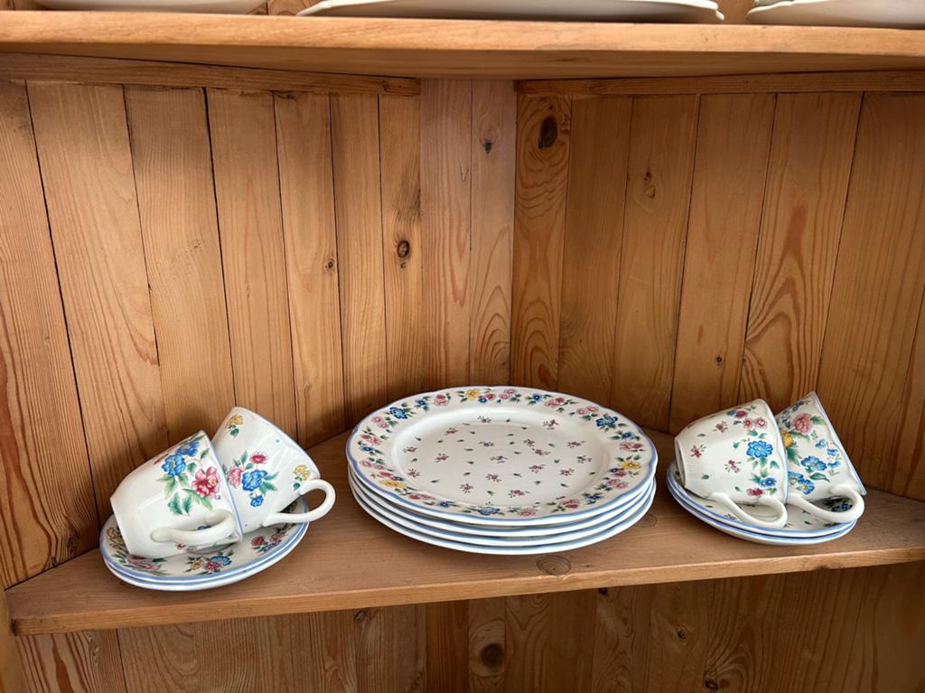 Servies hazelbury laura ashley, Ophalen